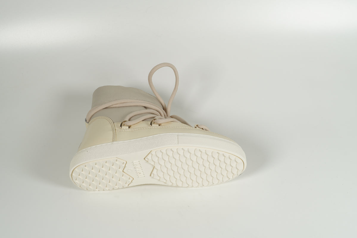 Bateau beige