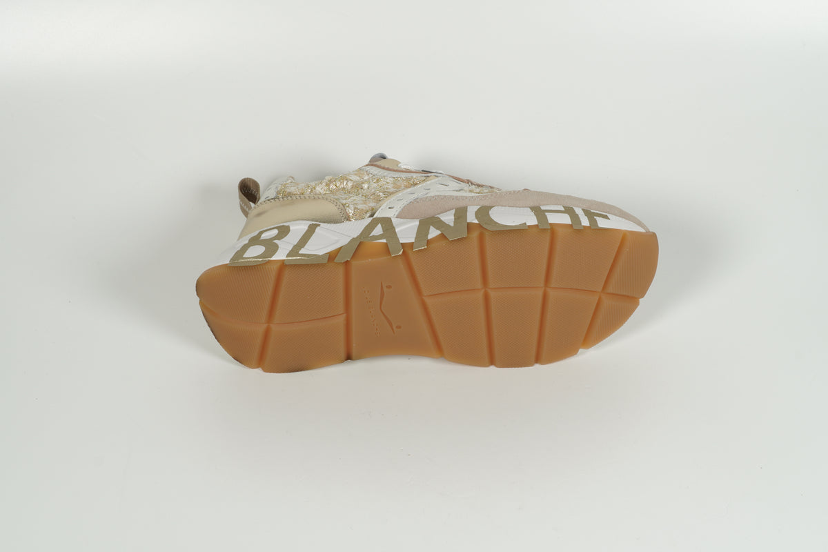 Baskets beiges