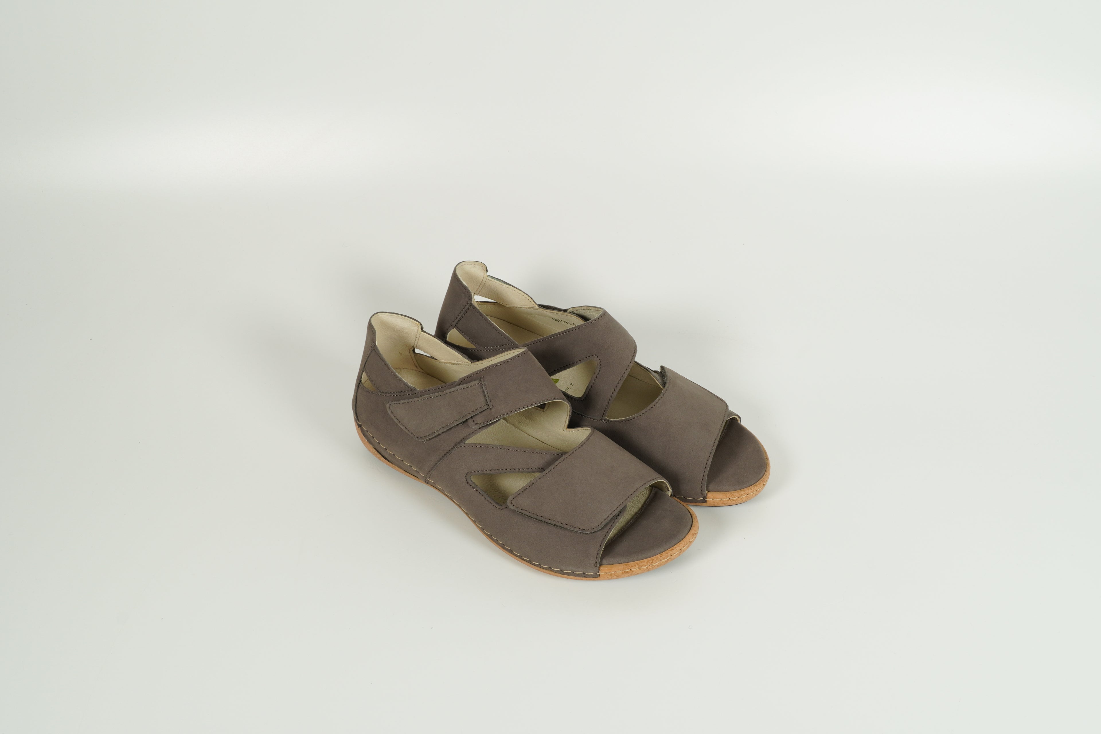 Sandal Grey