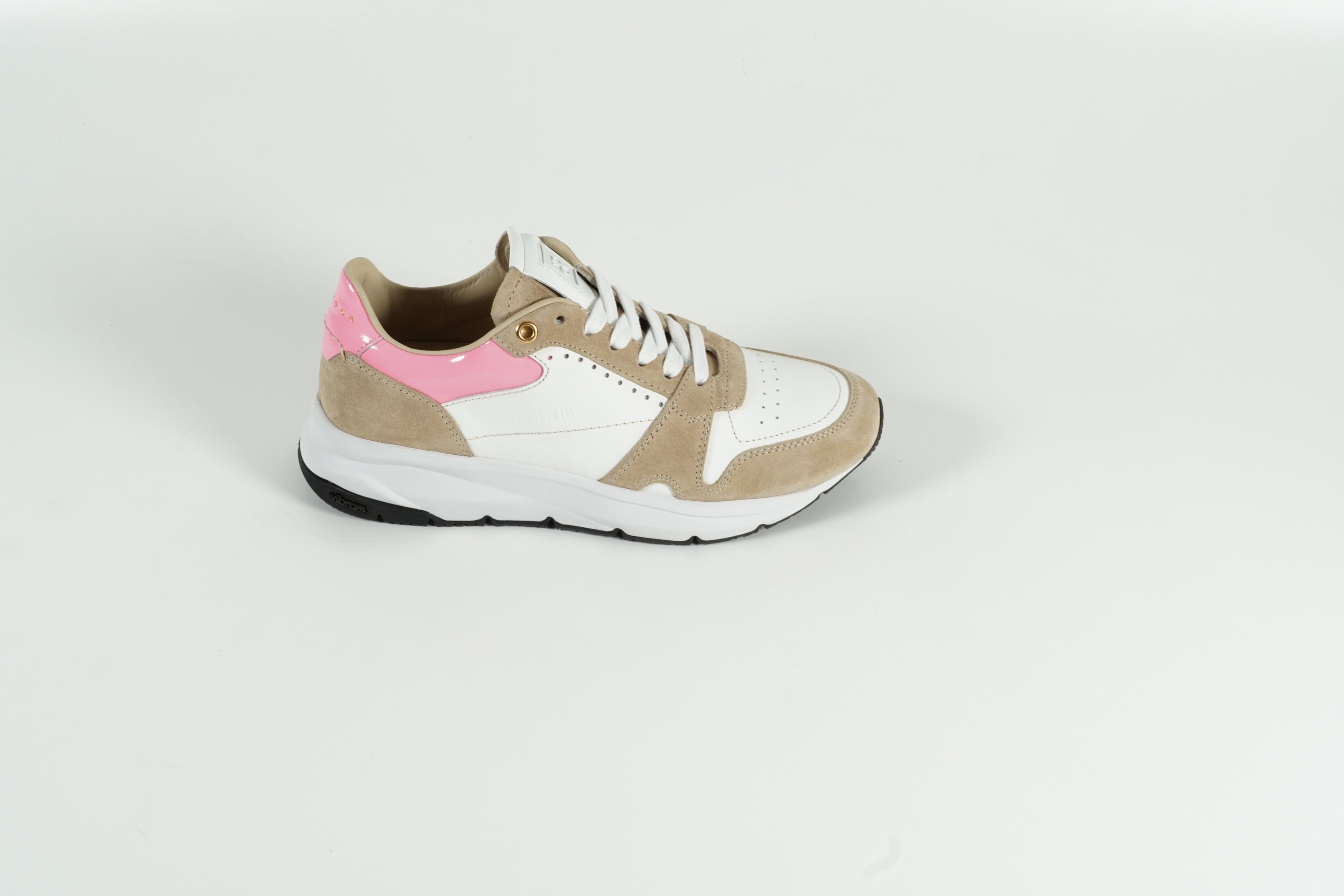 Baskets beiges