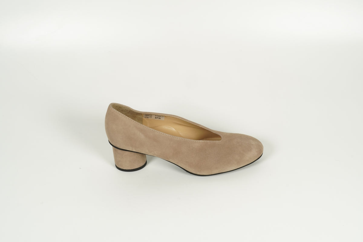 Beige Pumps