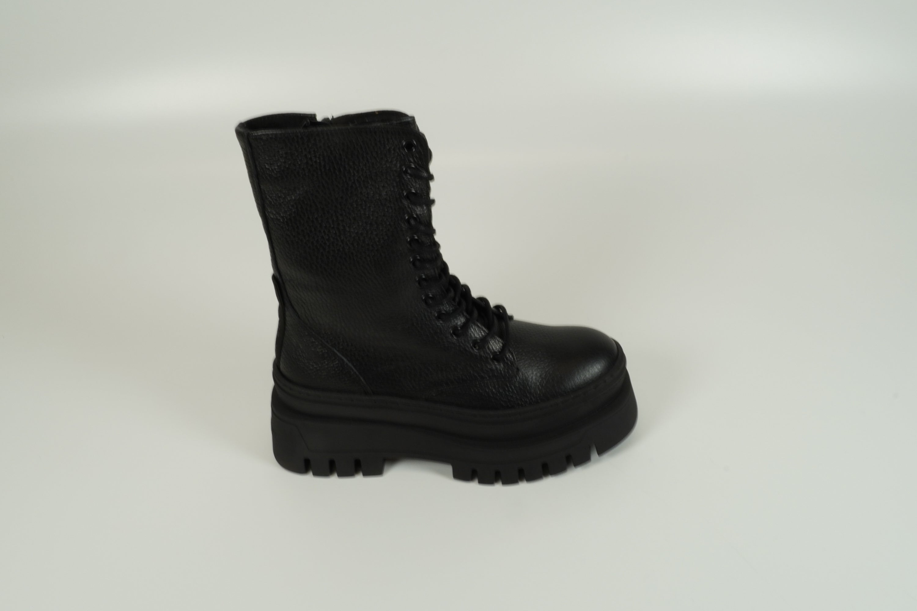 Boots Black