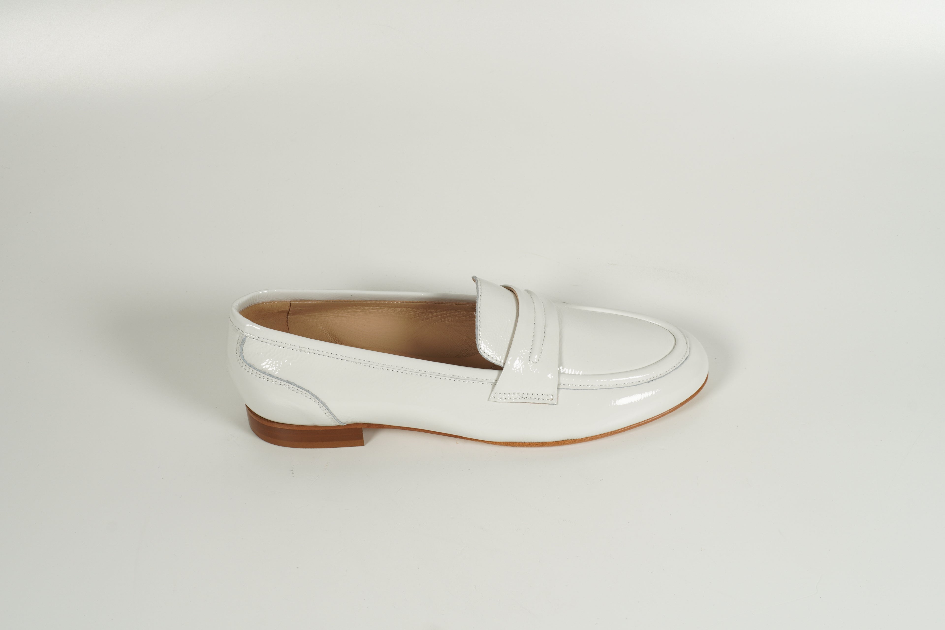 Moccasin White