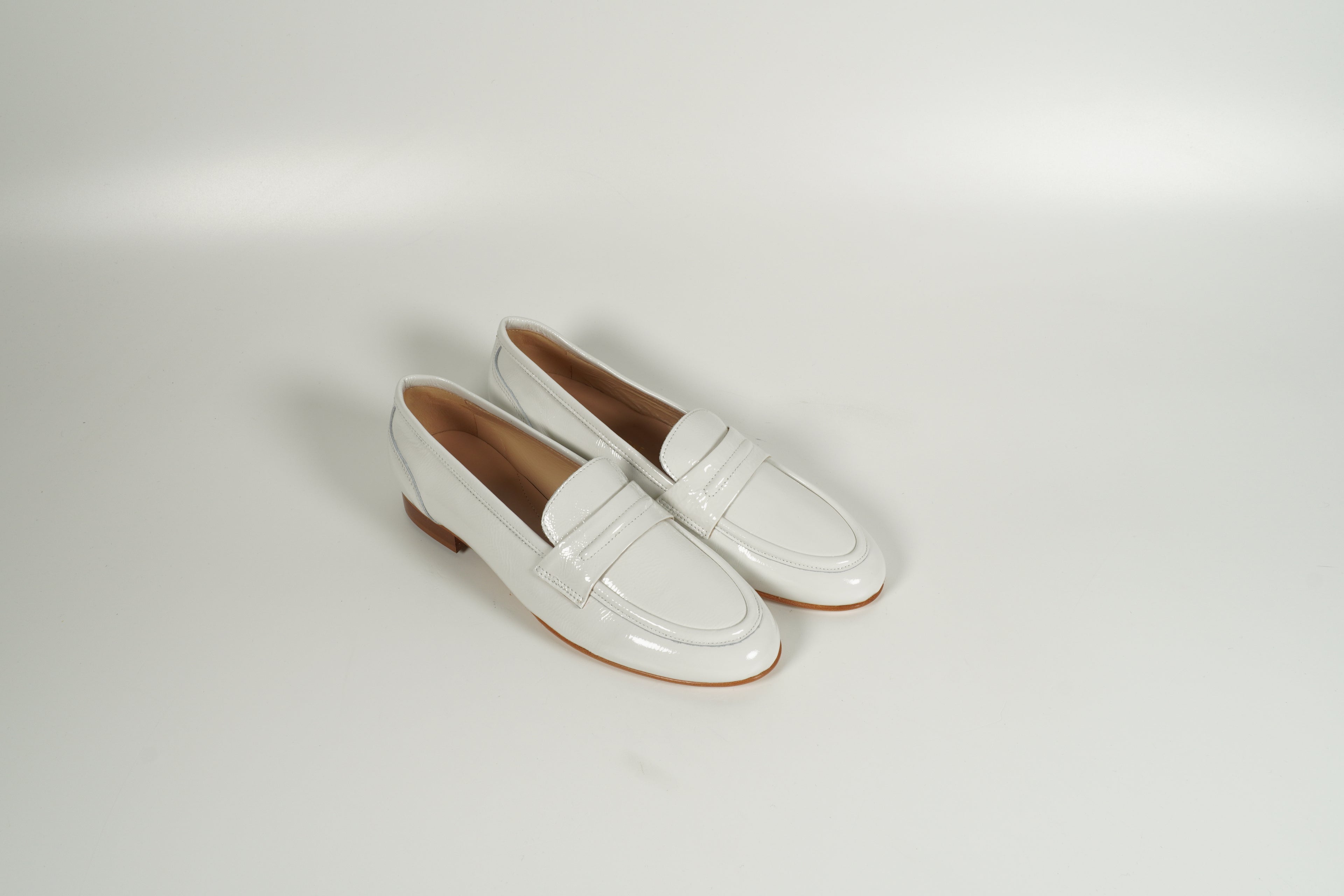 Moccasin White