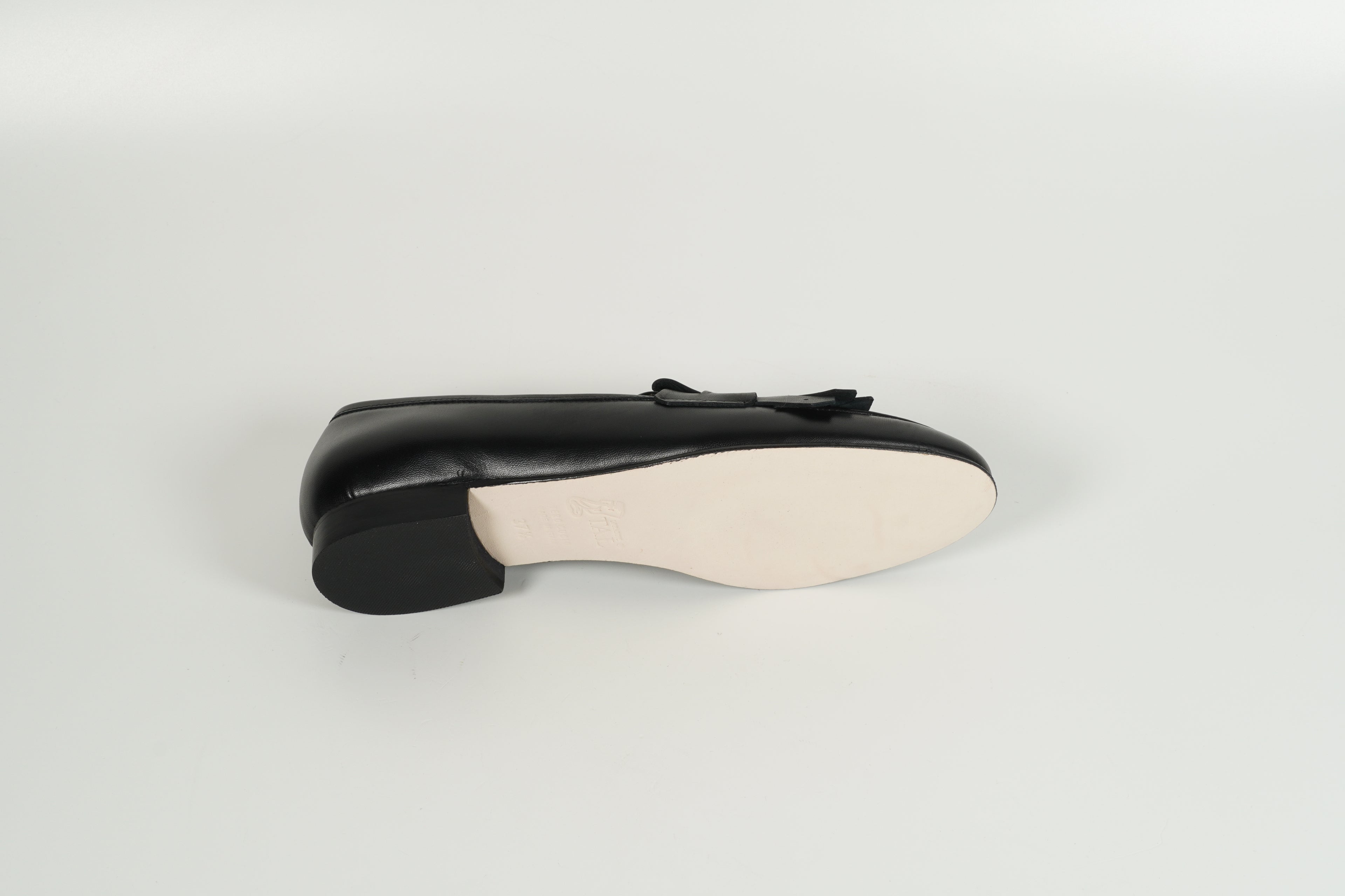 Moccasin Black