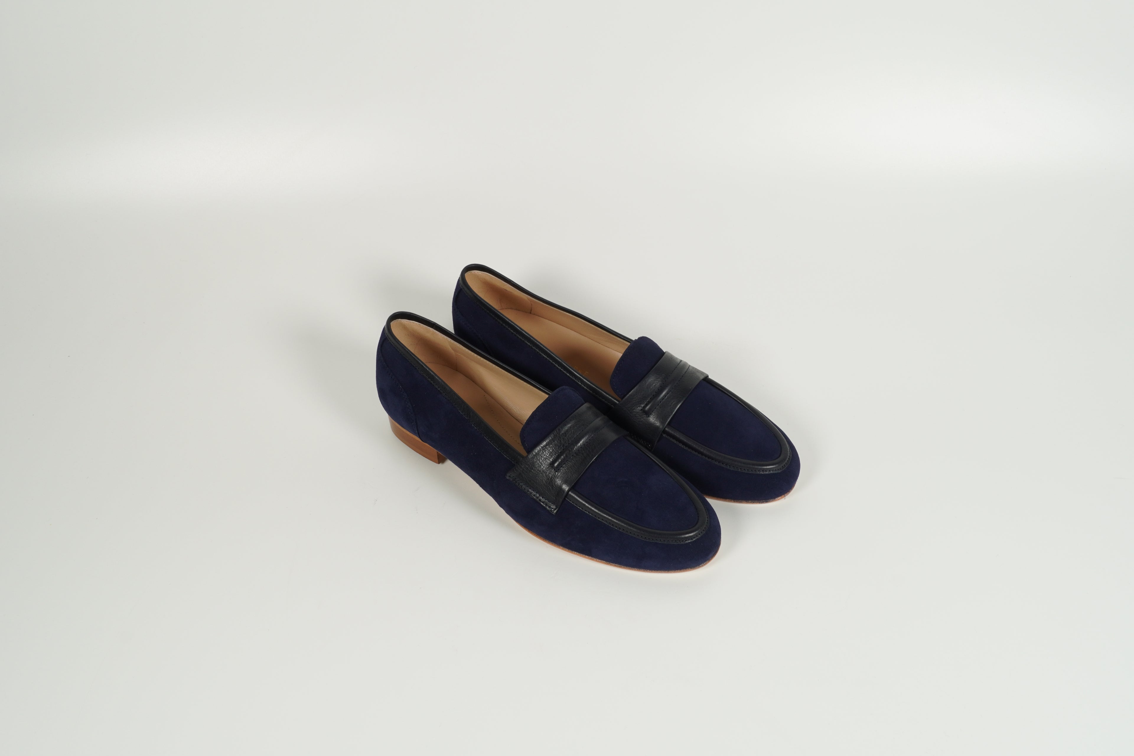 Moccasin Blau