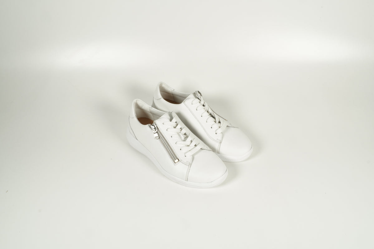 Sneaker White