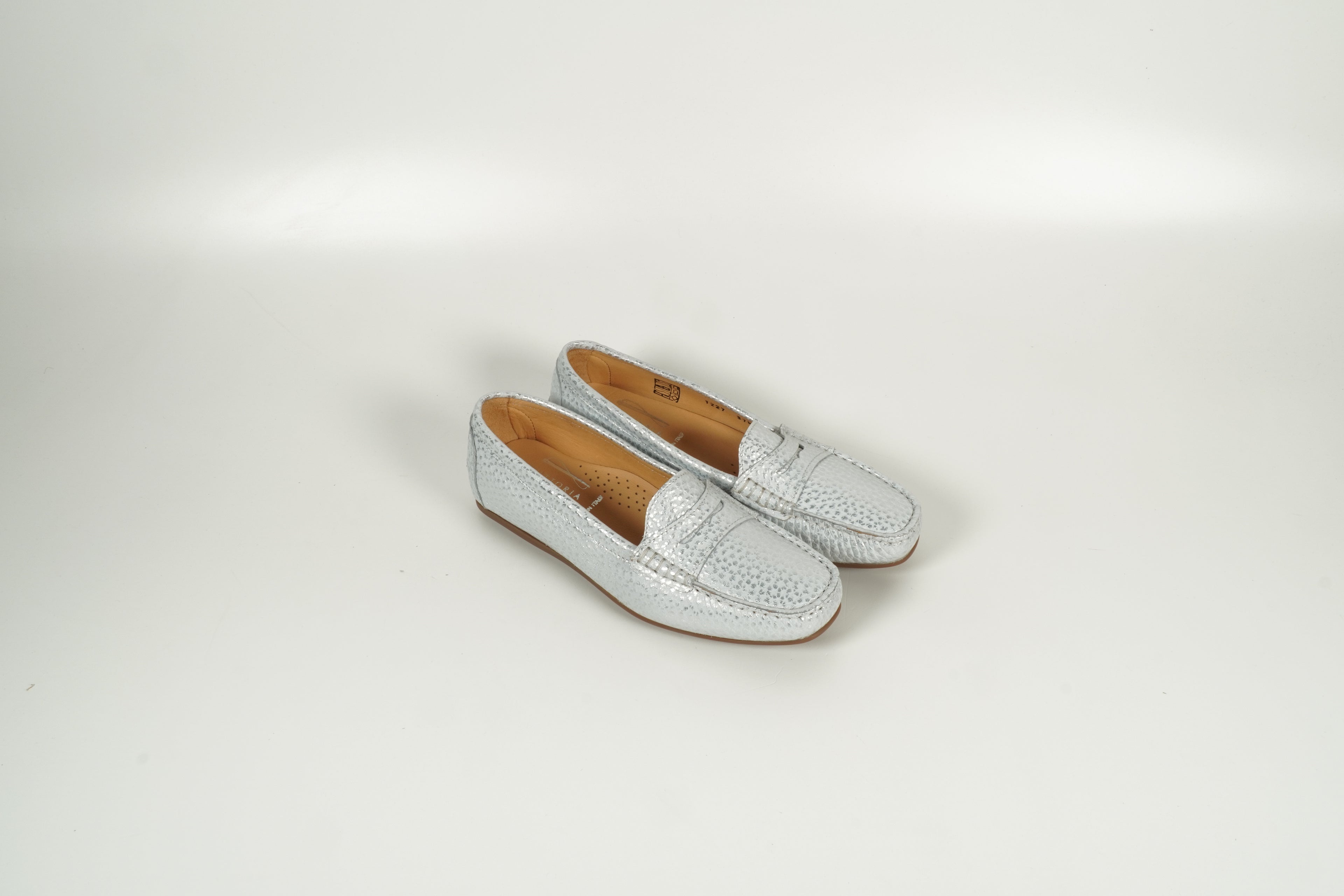 Moccasin White