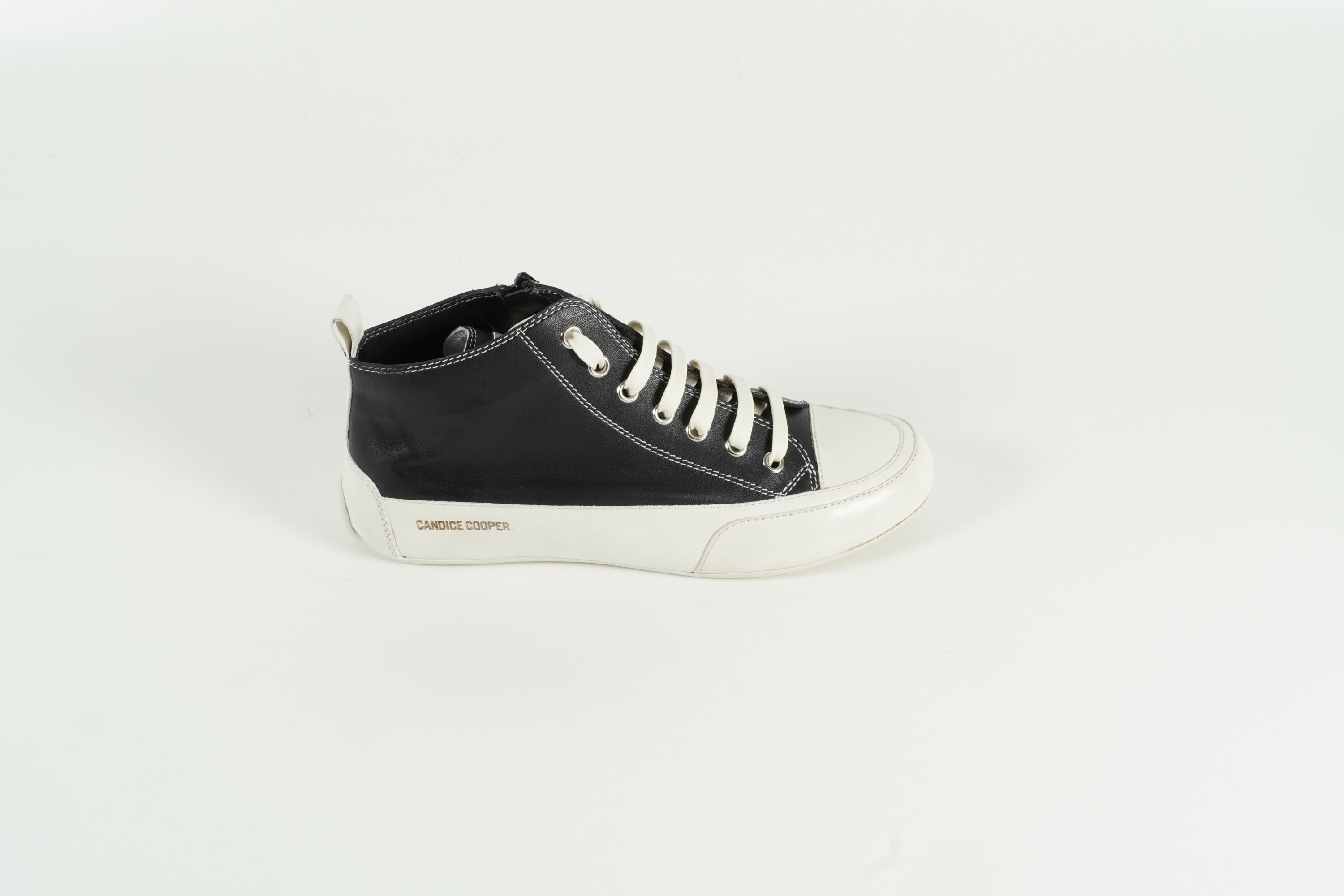 Baskets noires