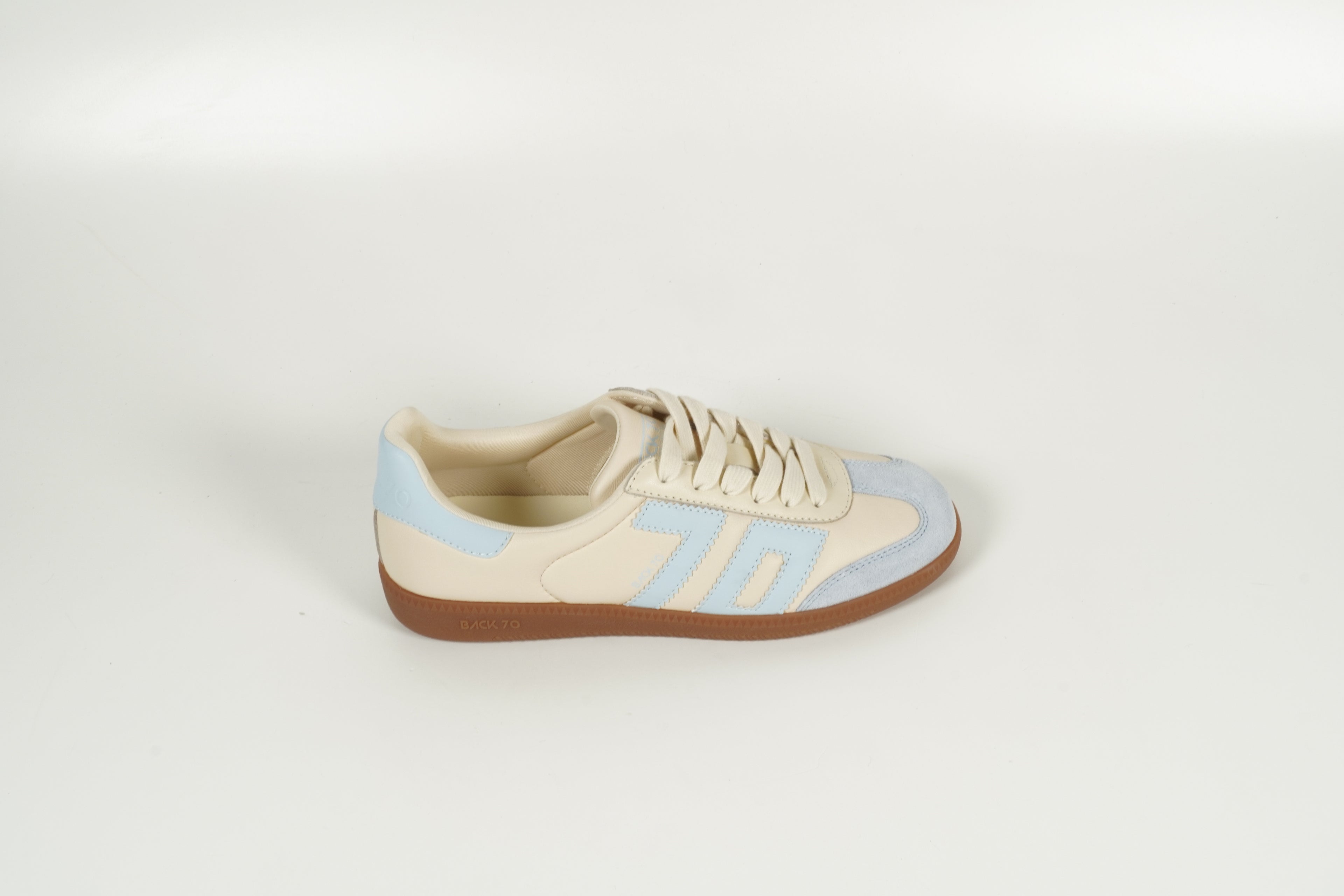Sneaker Blau