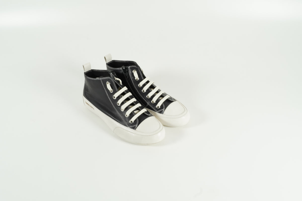 Sneaker Schwarz