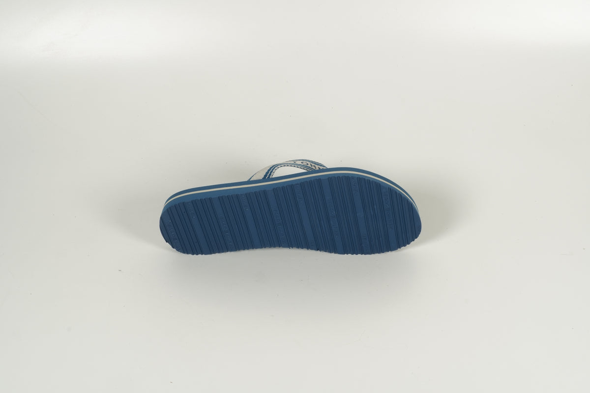 Tong bleue