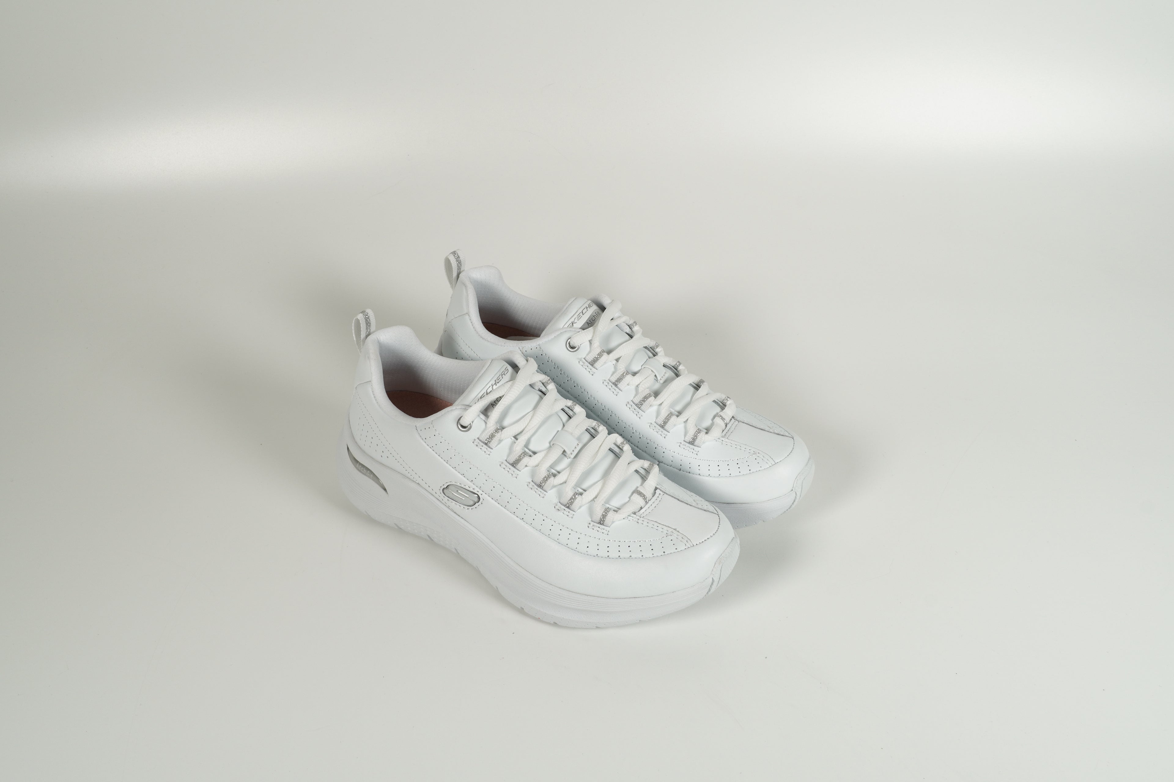 Sneaker White