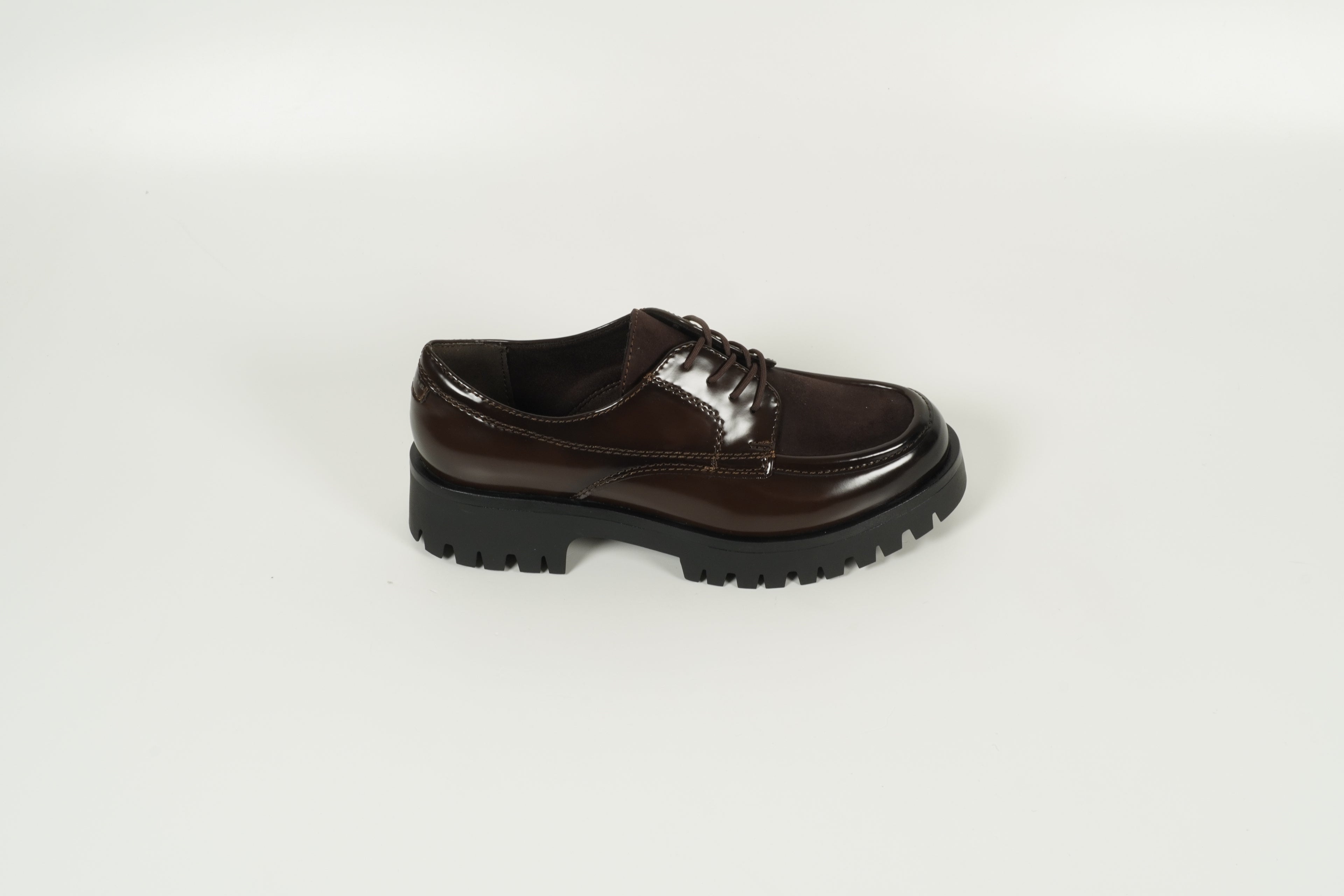 Schnürschuh Braun