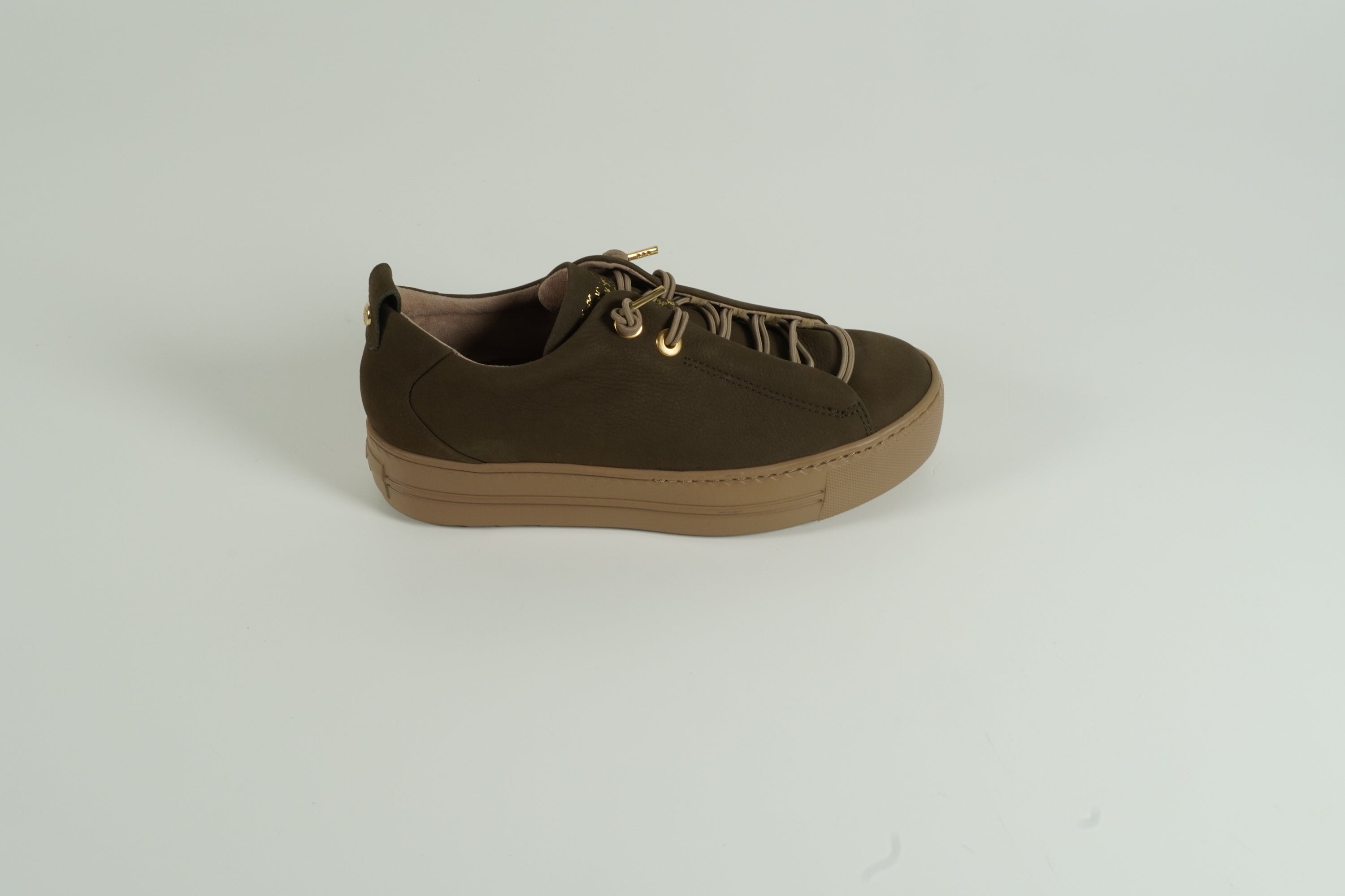 Baskets vertes