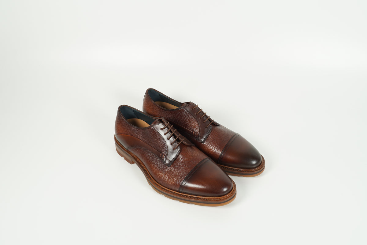 Schnürschuh Braun