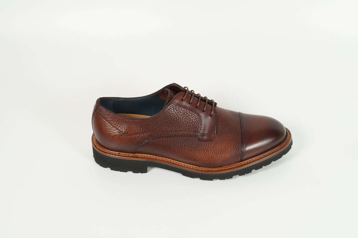 Schnürschuh Braun