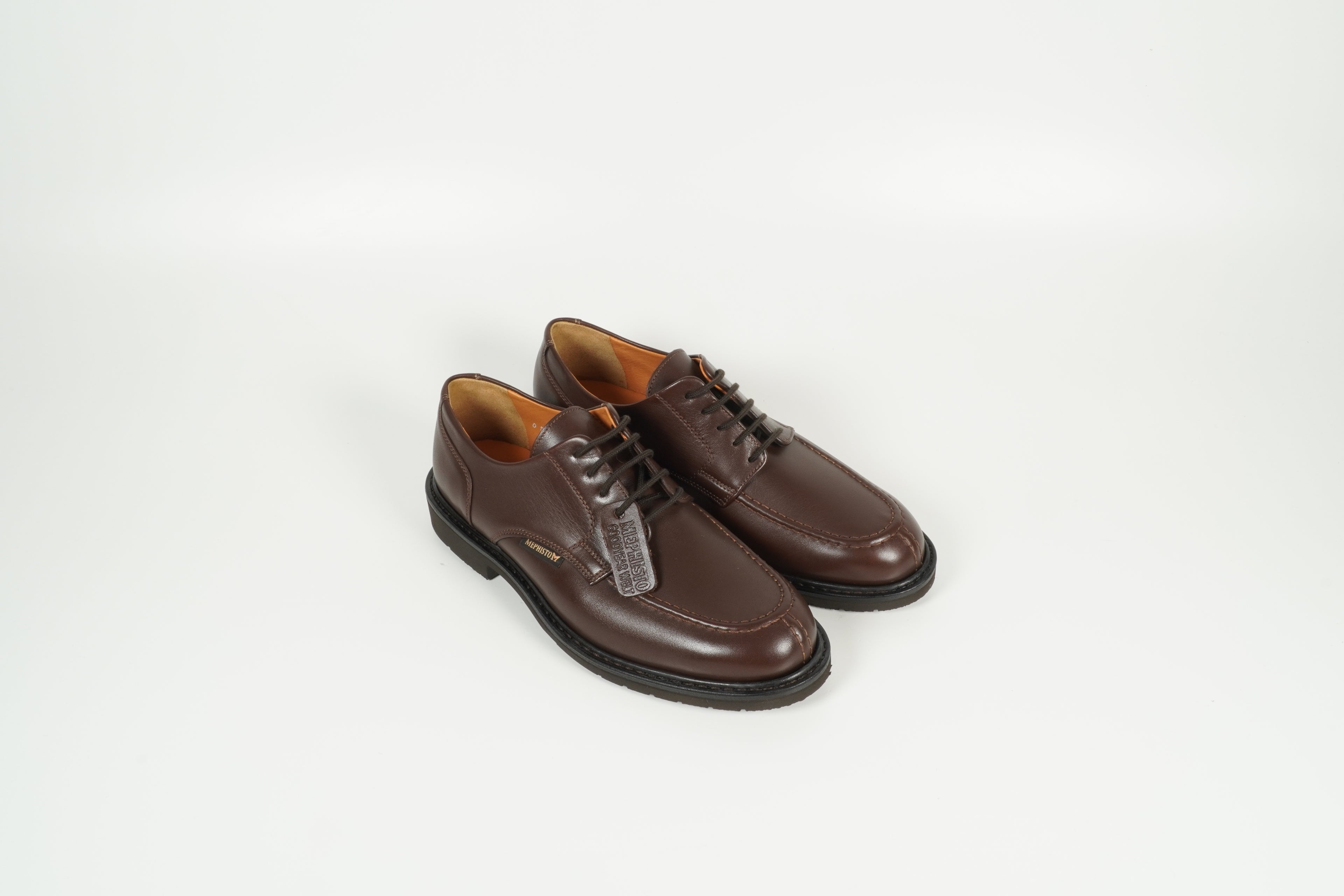 Chaussure à lacets marron