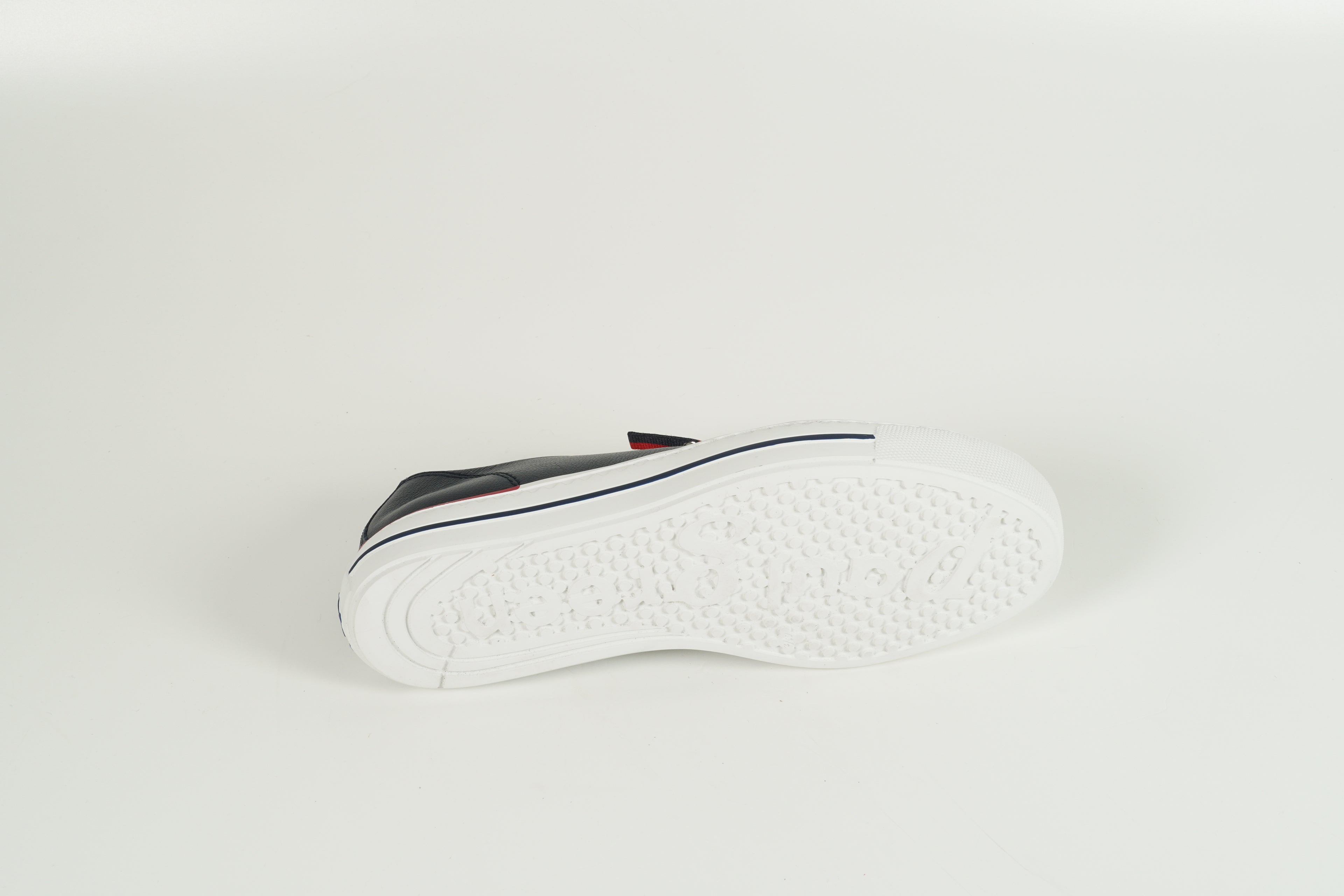 Baskets bleues