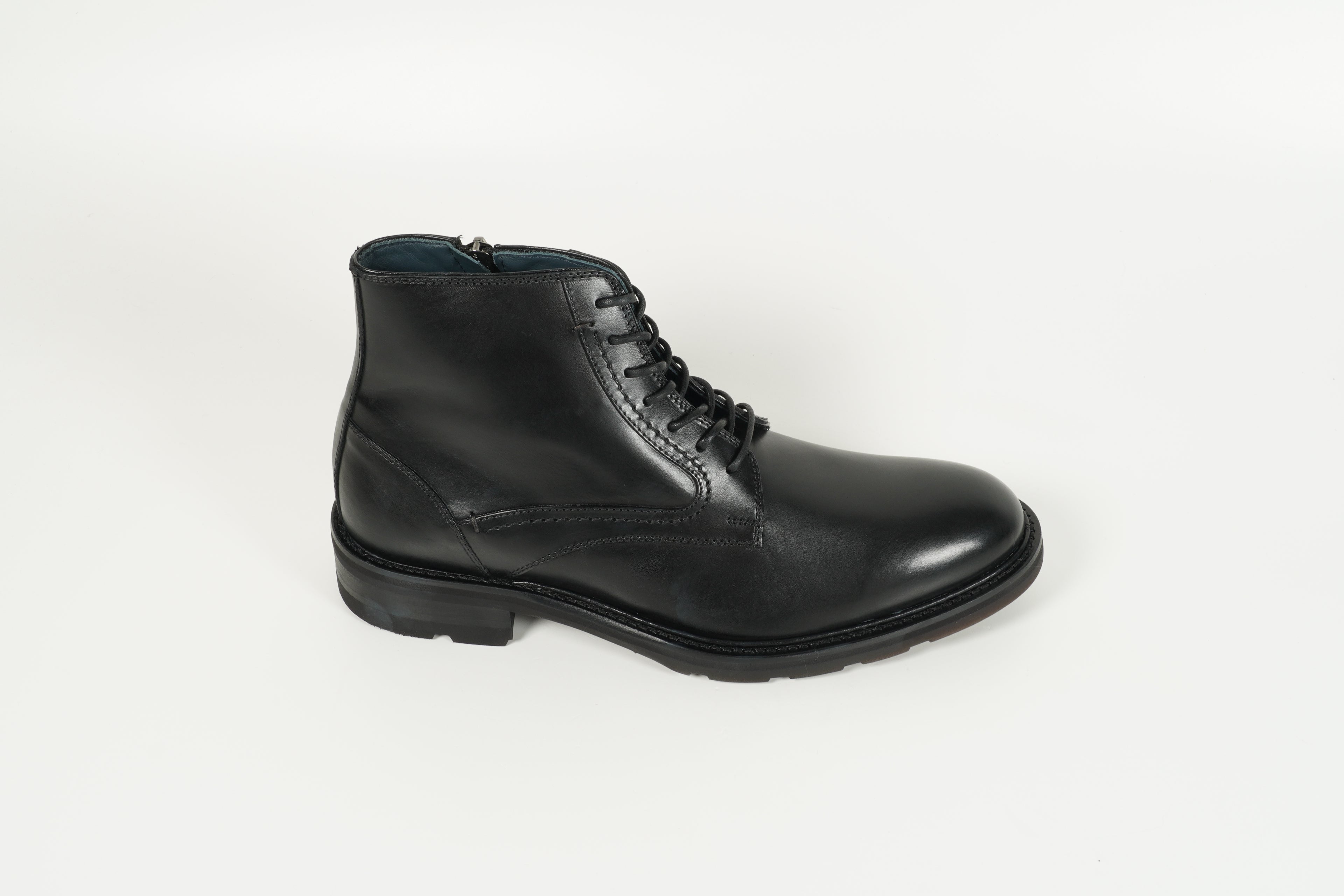 Schnürschuh Schwarz