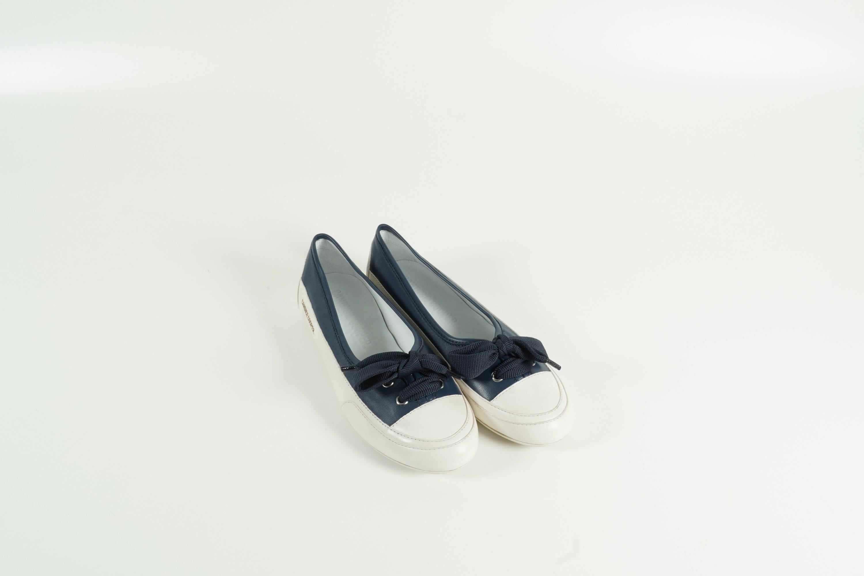 Ballerina Blau