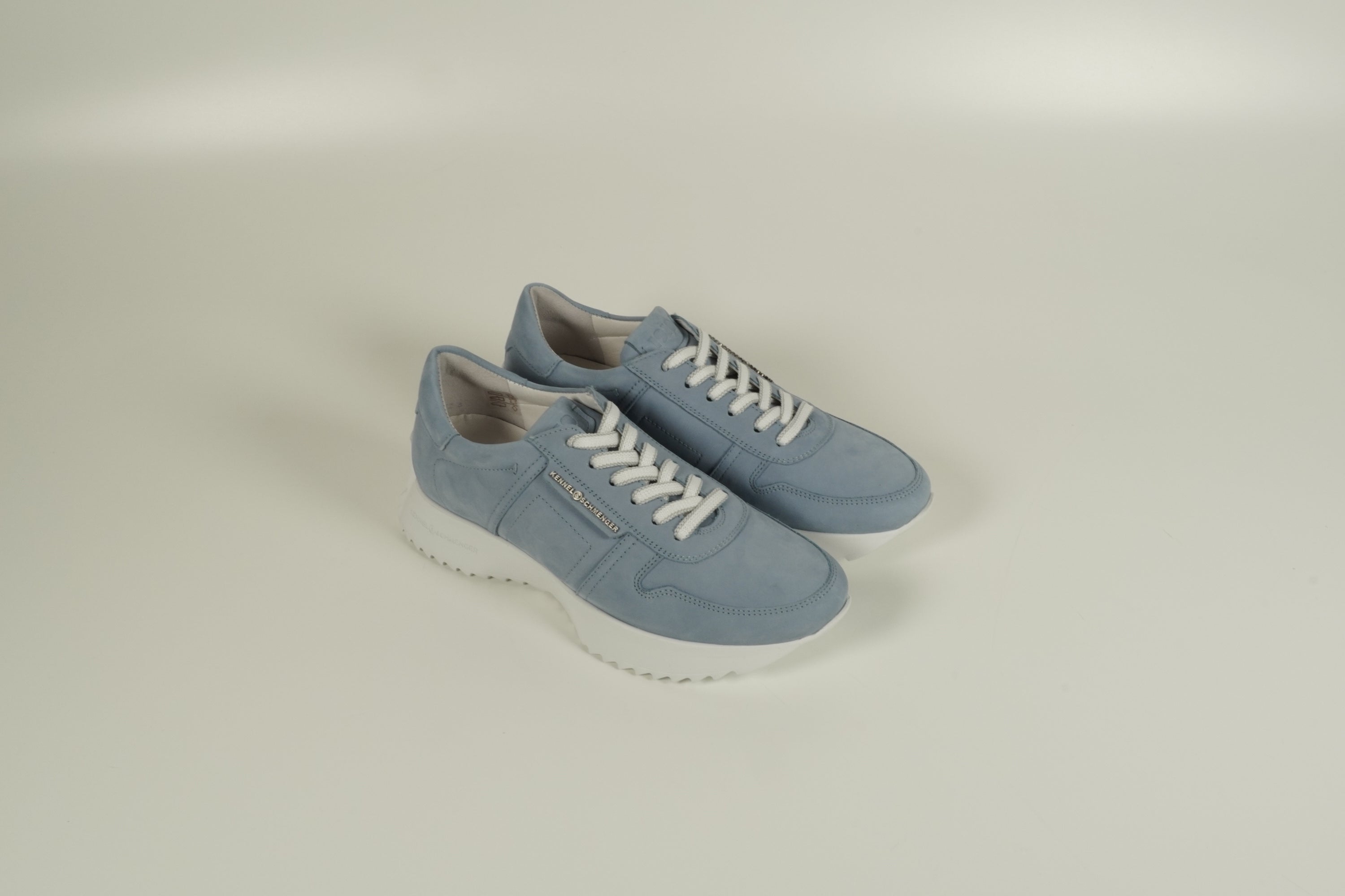 Sneaker Blau