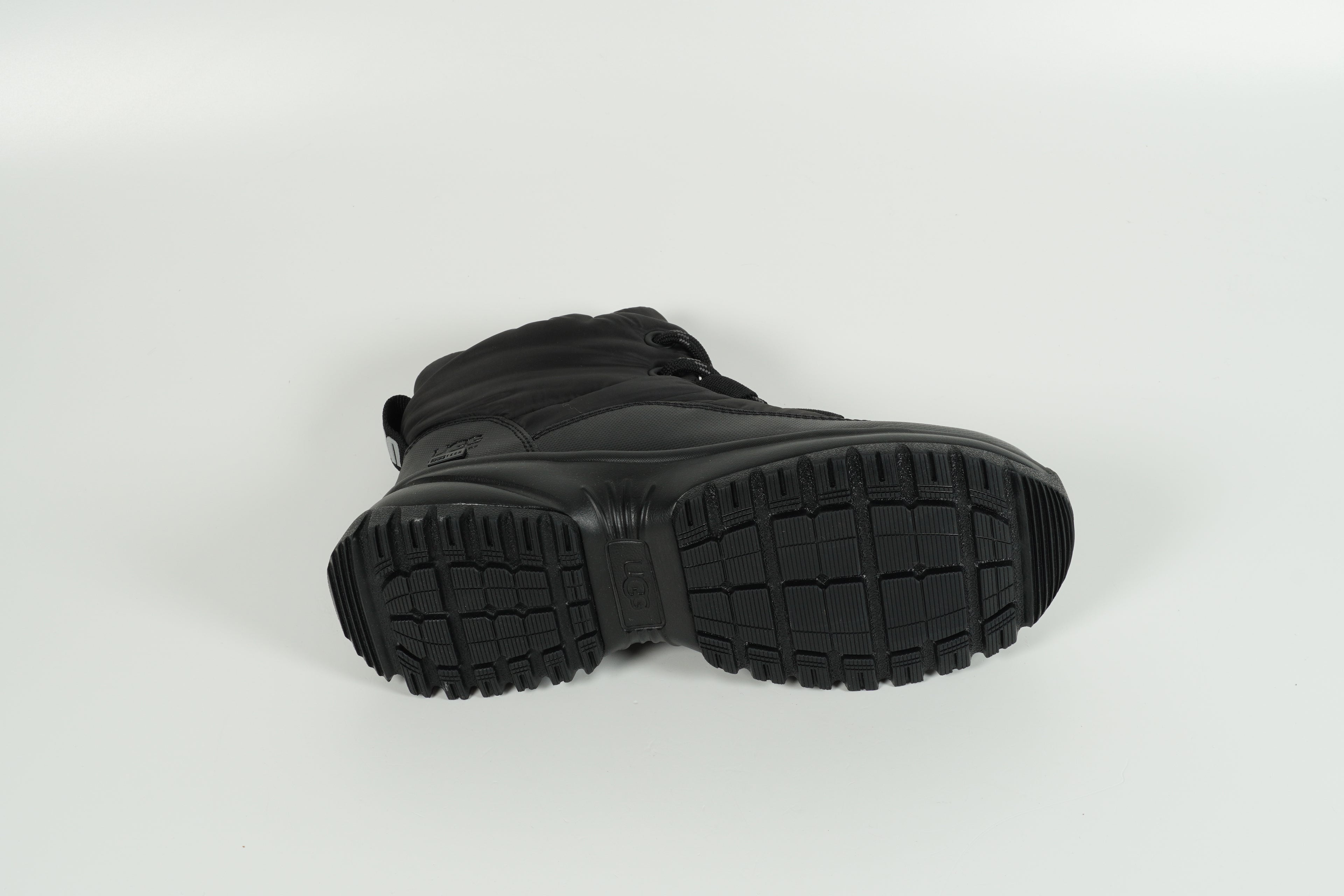 Yose Puffer Lace Schwarz