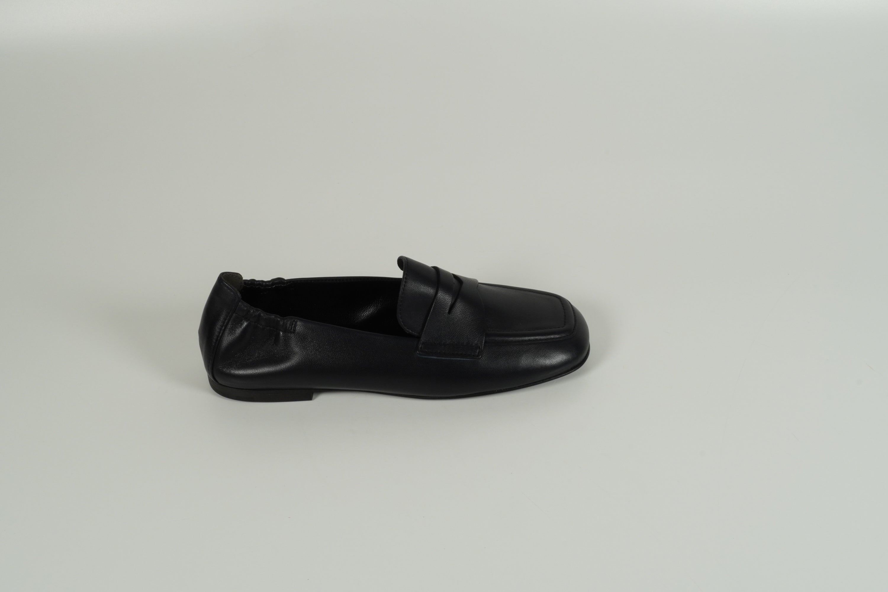 Moccasin Blue