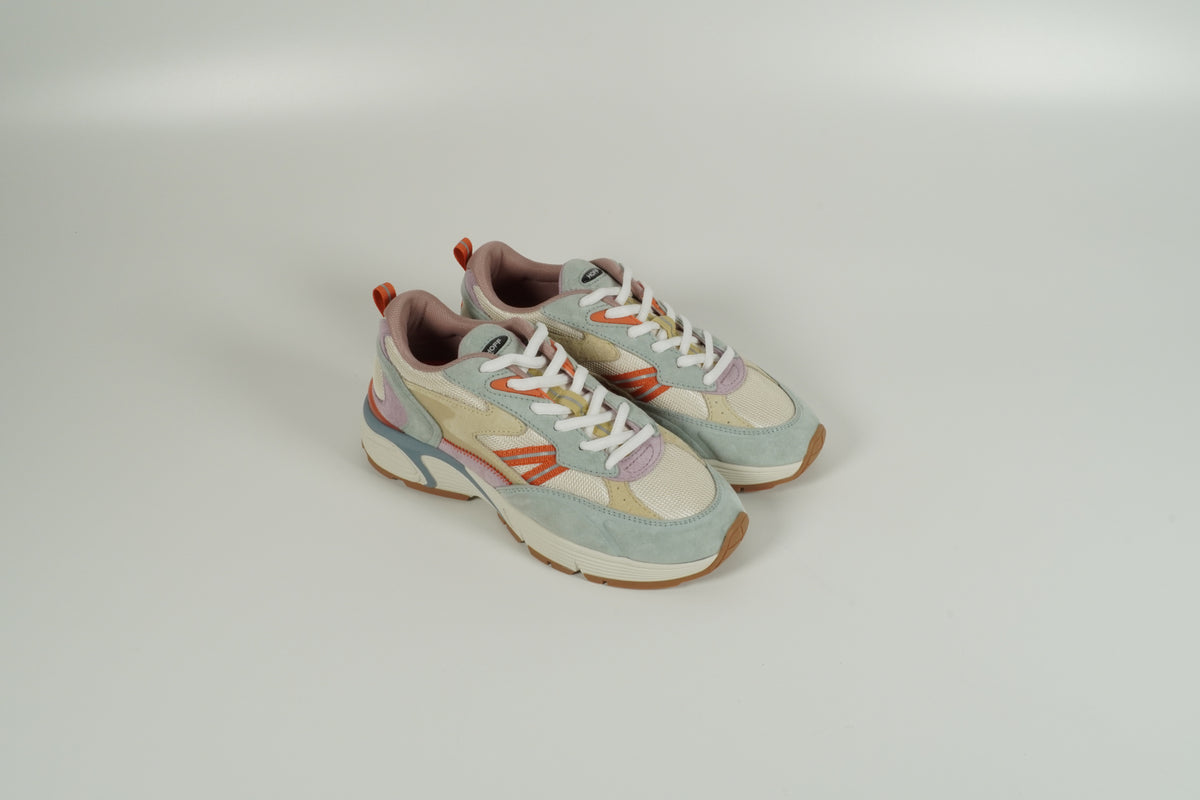 sneaker color mix