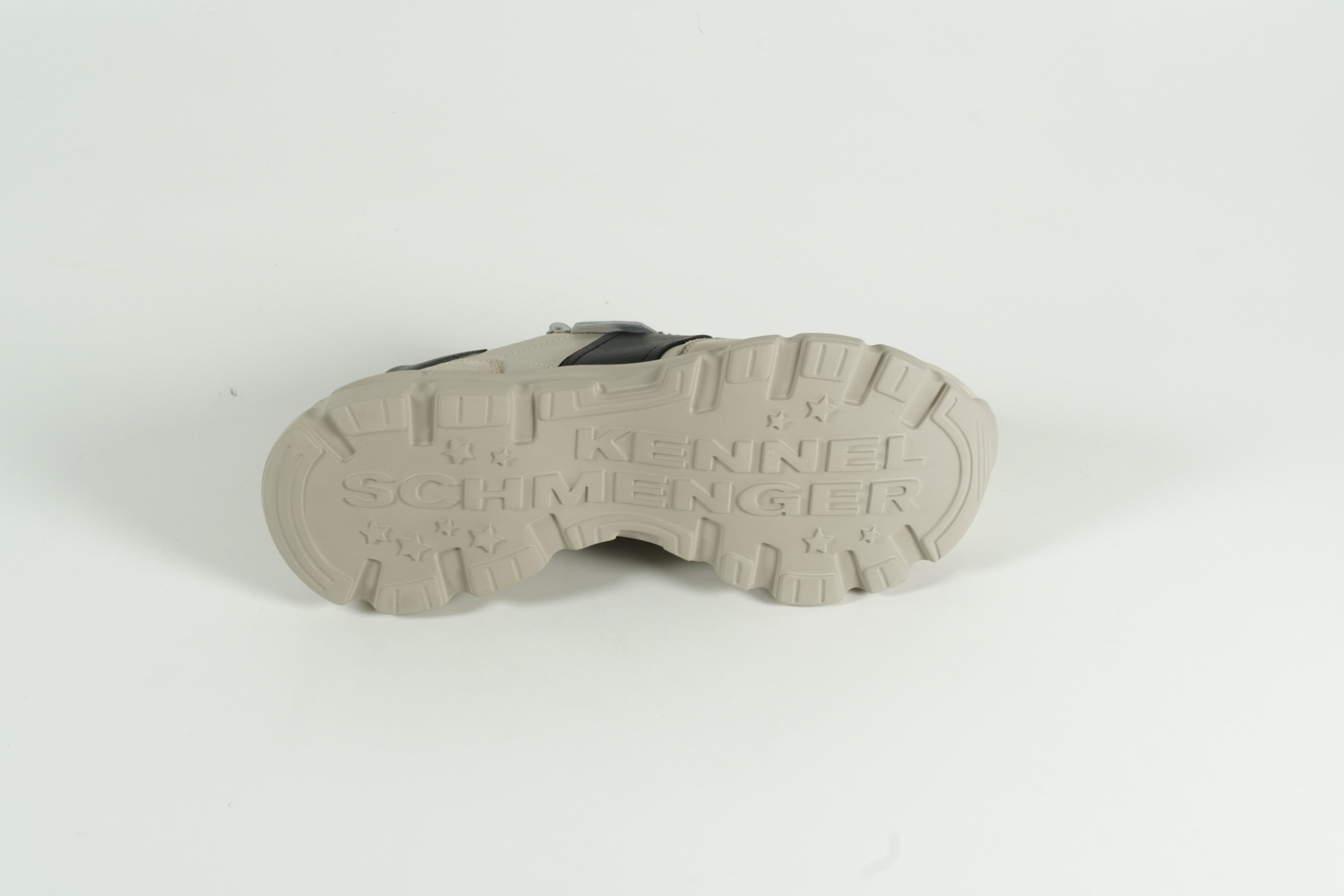 Baskets beiges