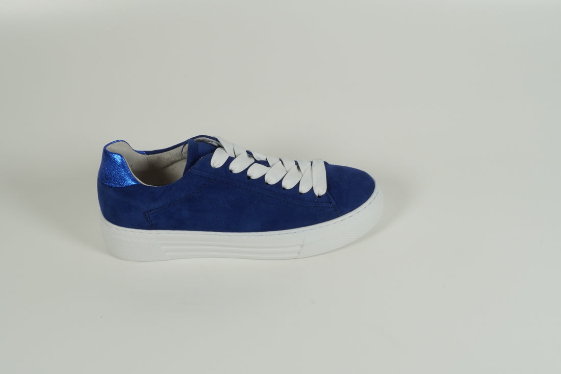Sneaker Blau