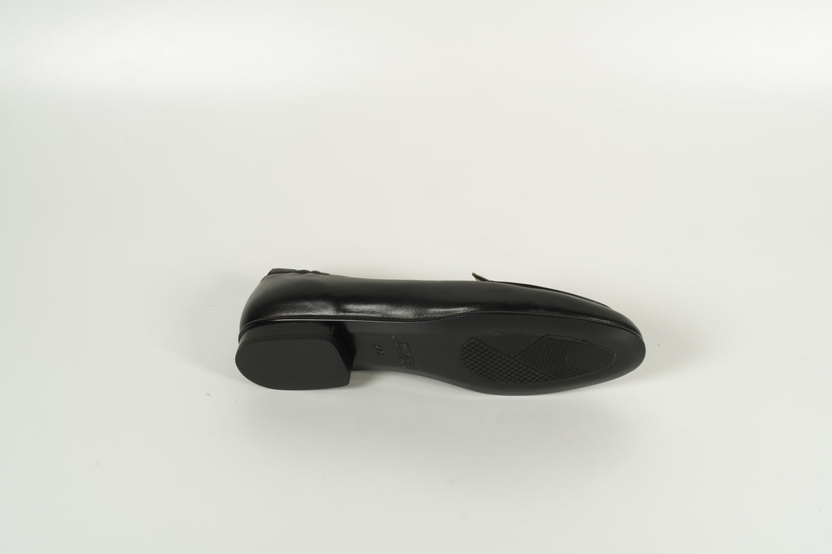 Moccasin Black