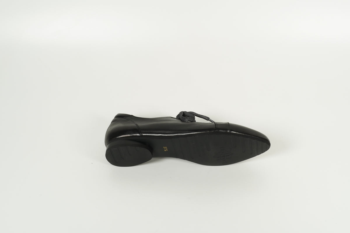 Schnürschuh Schwarz
