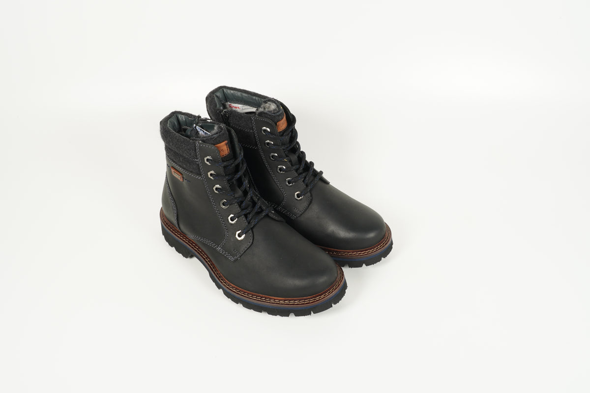 Boot Black
