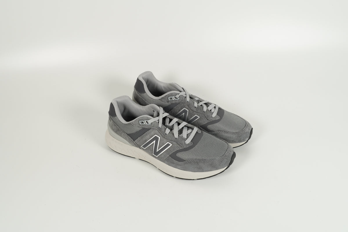 Sneaker 880 Grau