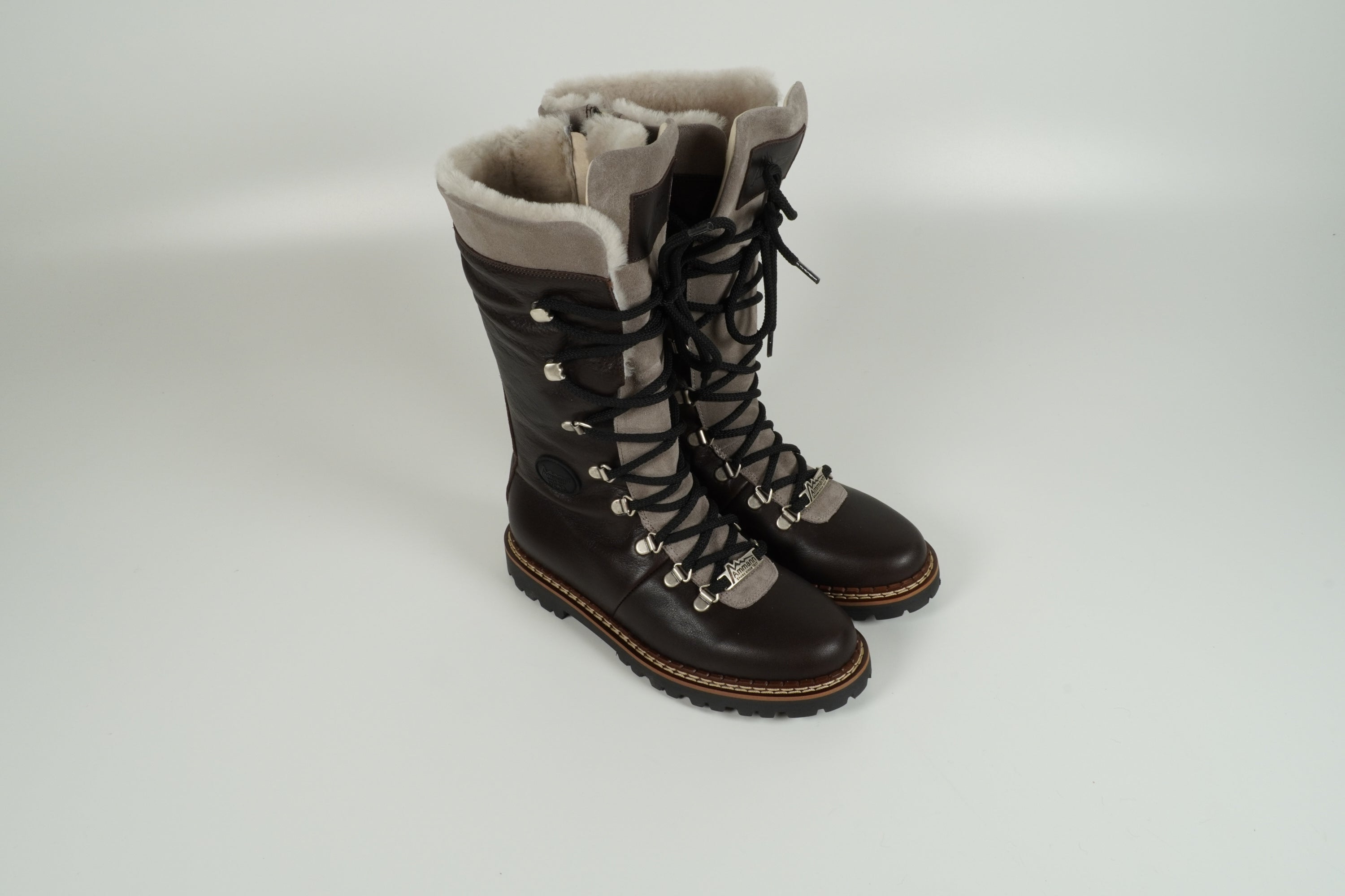 Boots lined brown