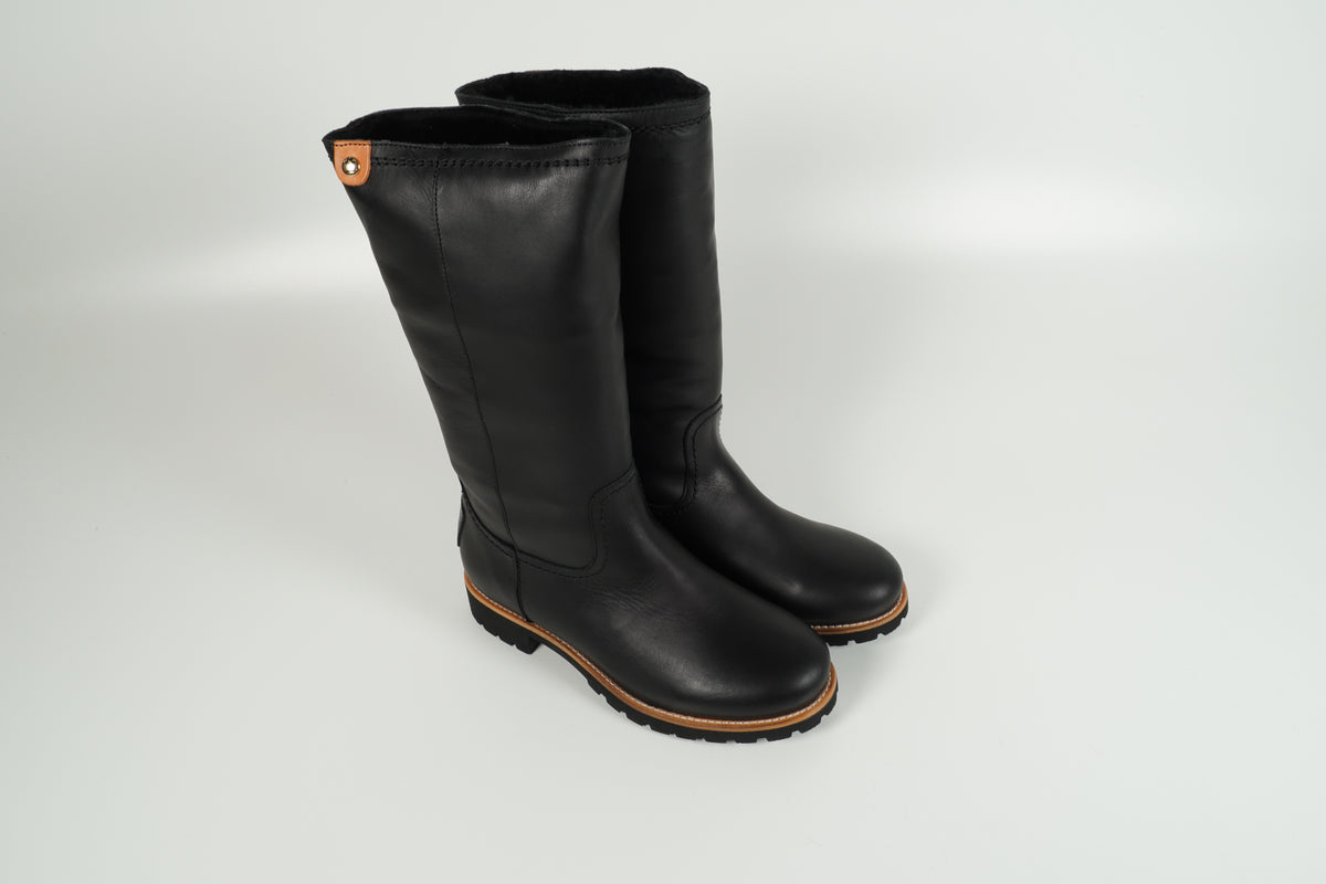 Boat Black