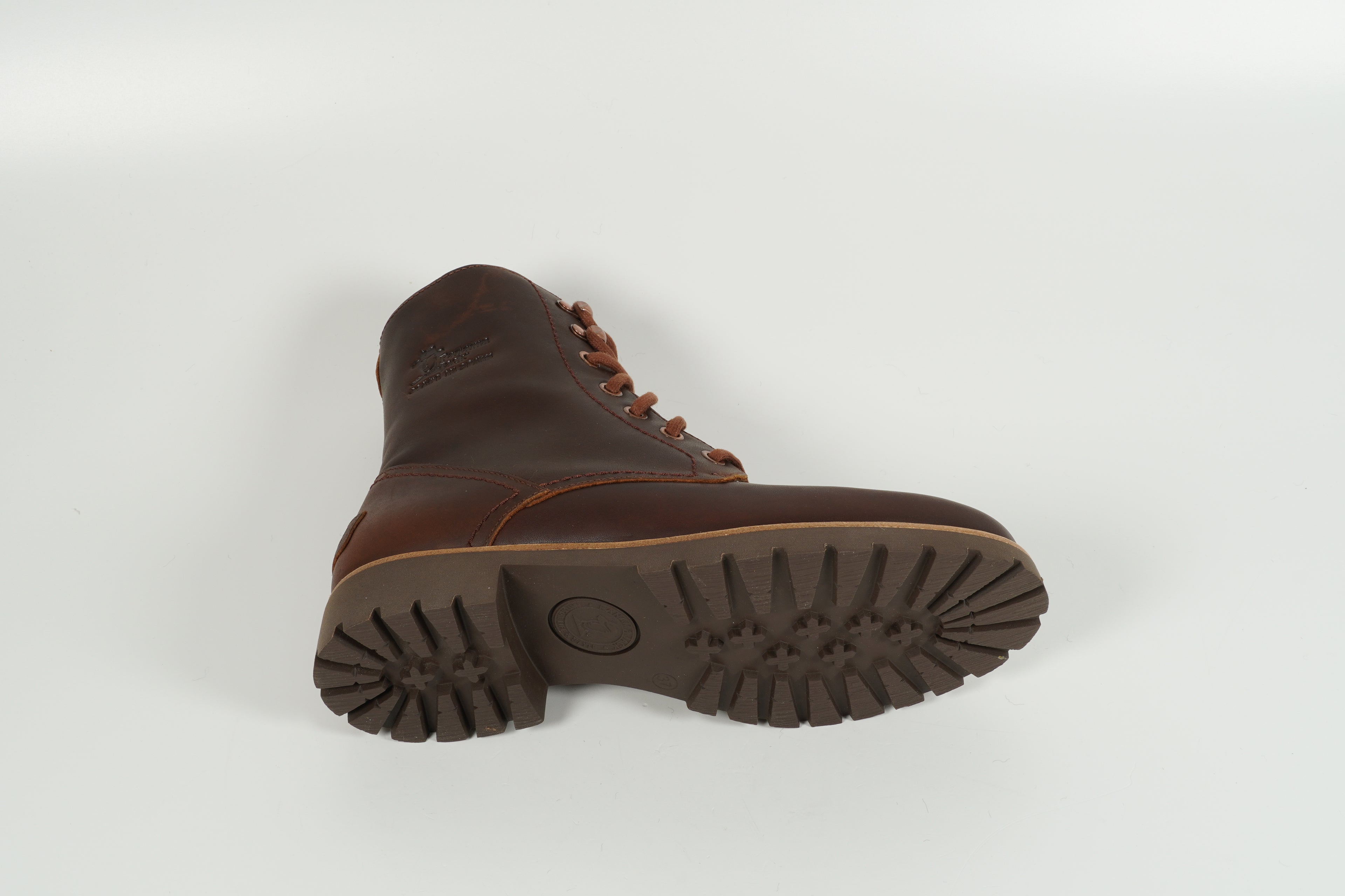 Boot Braun