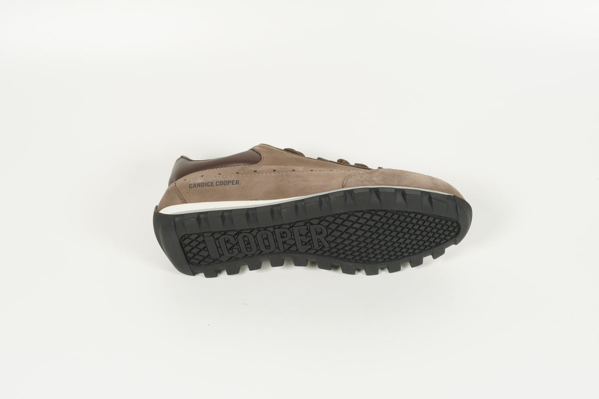 Baskets marron