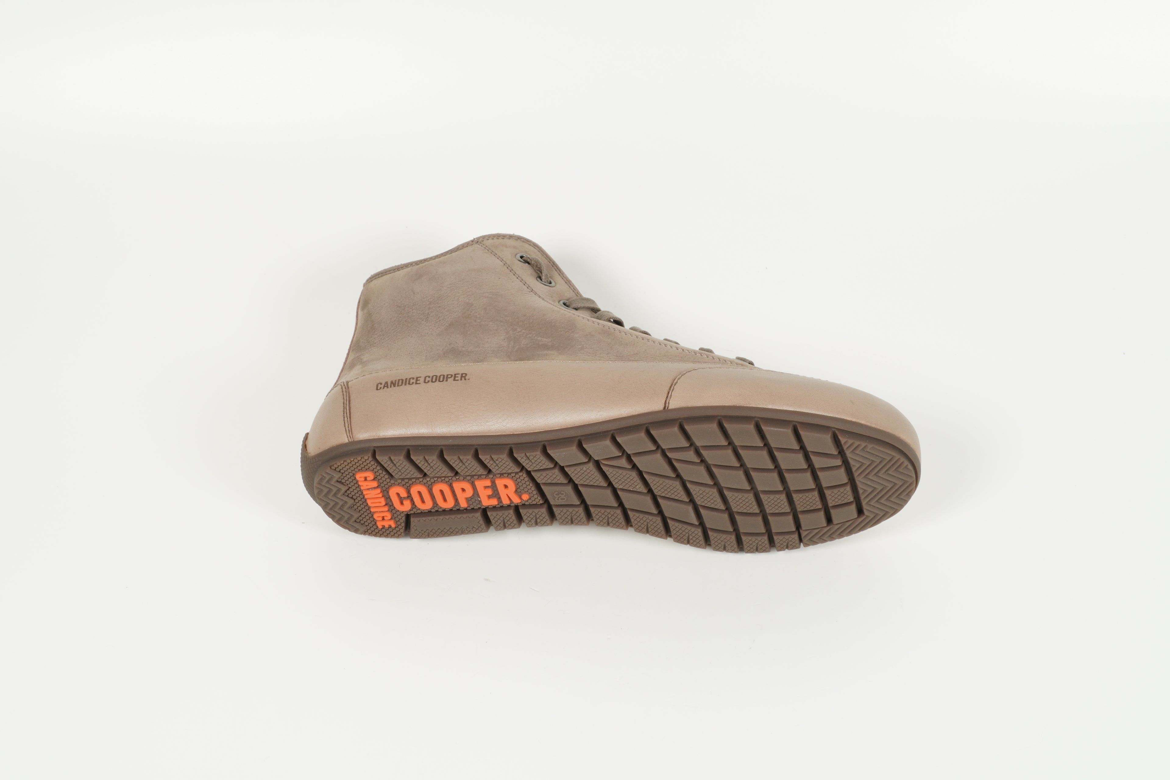 Baskets grises