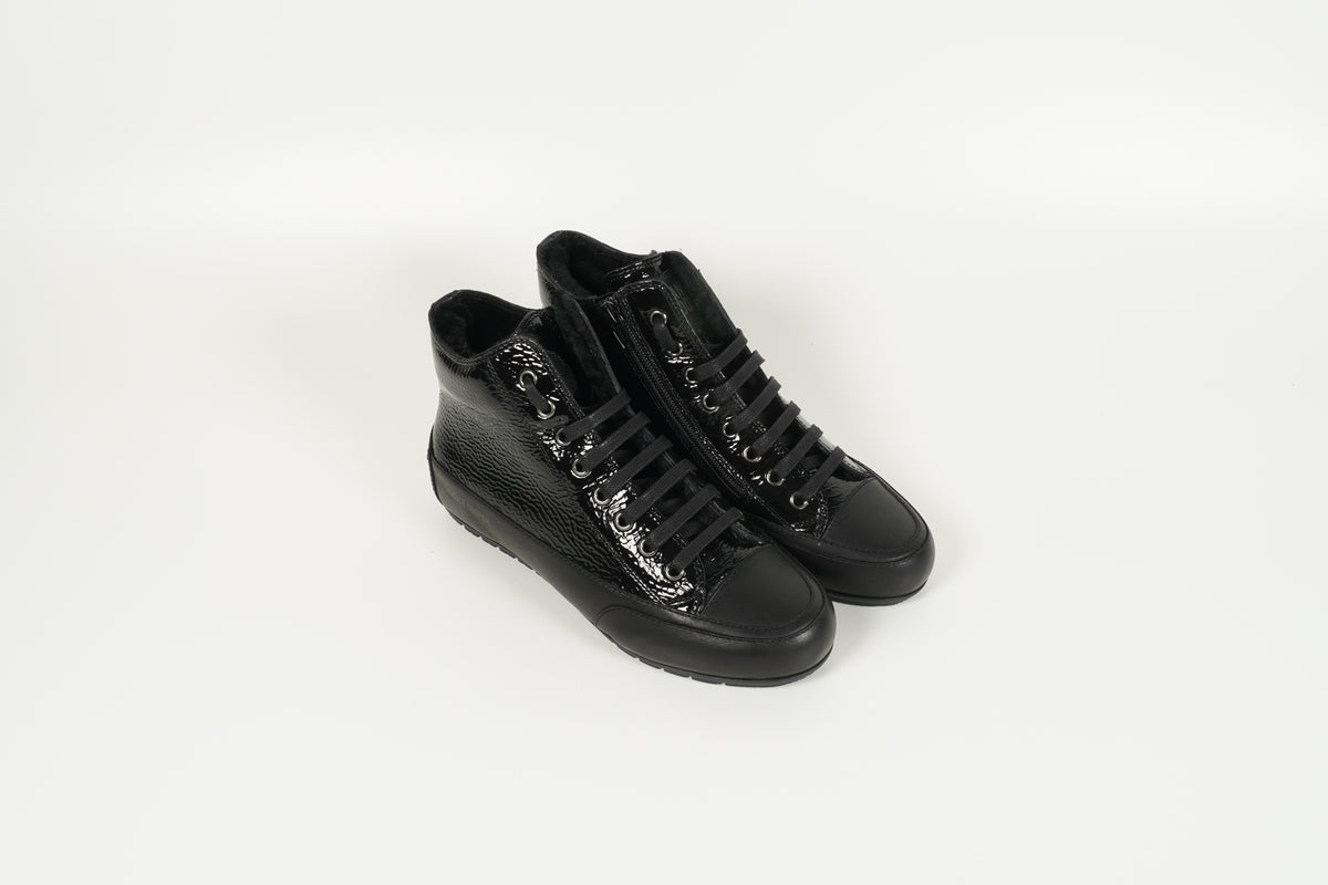 Lace-up shoe lined black