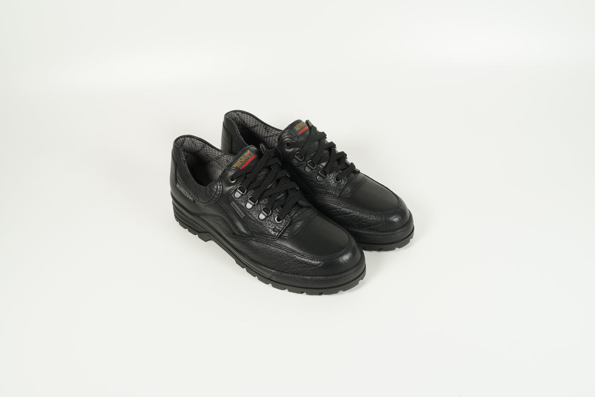 Schnürschuh Schwarz