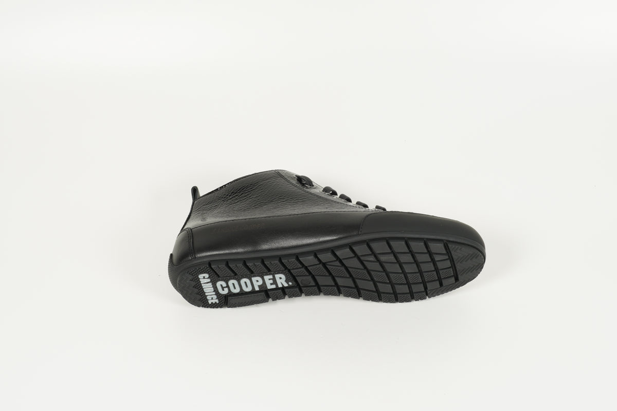 Sneaker Schwarz