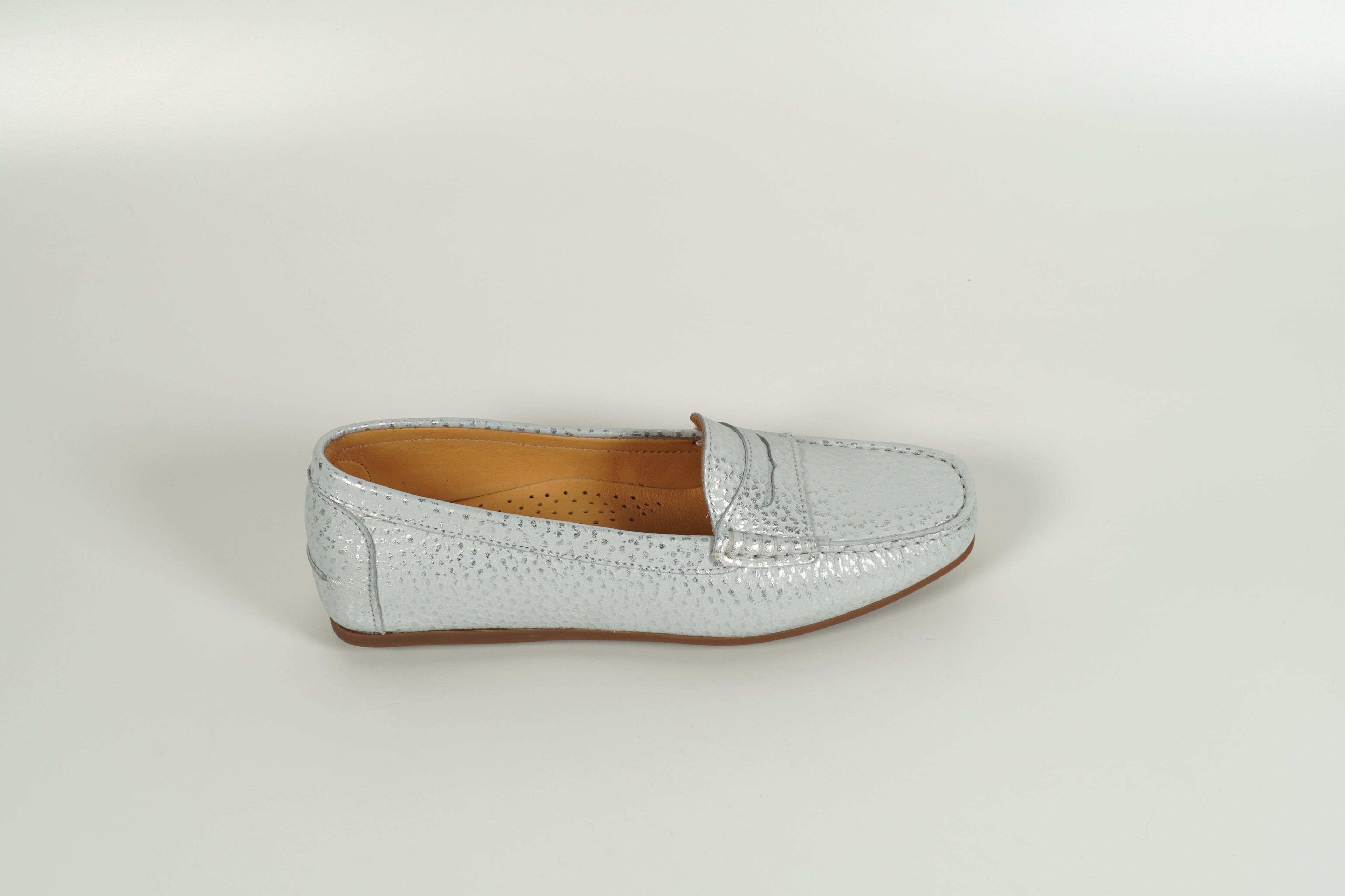 Moccasin White