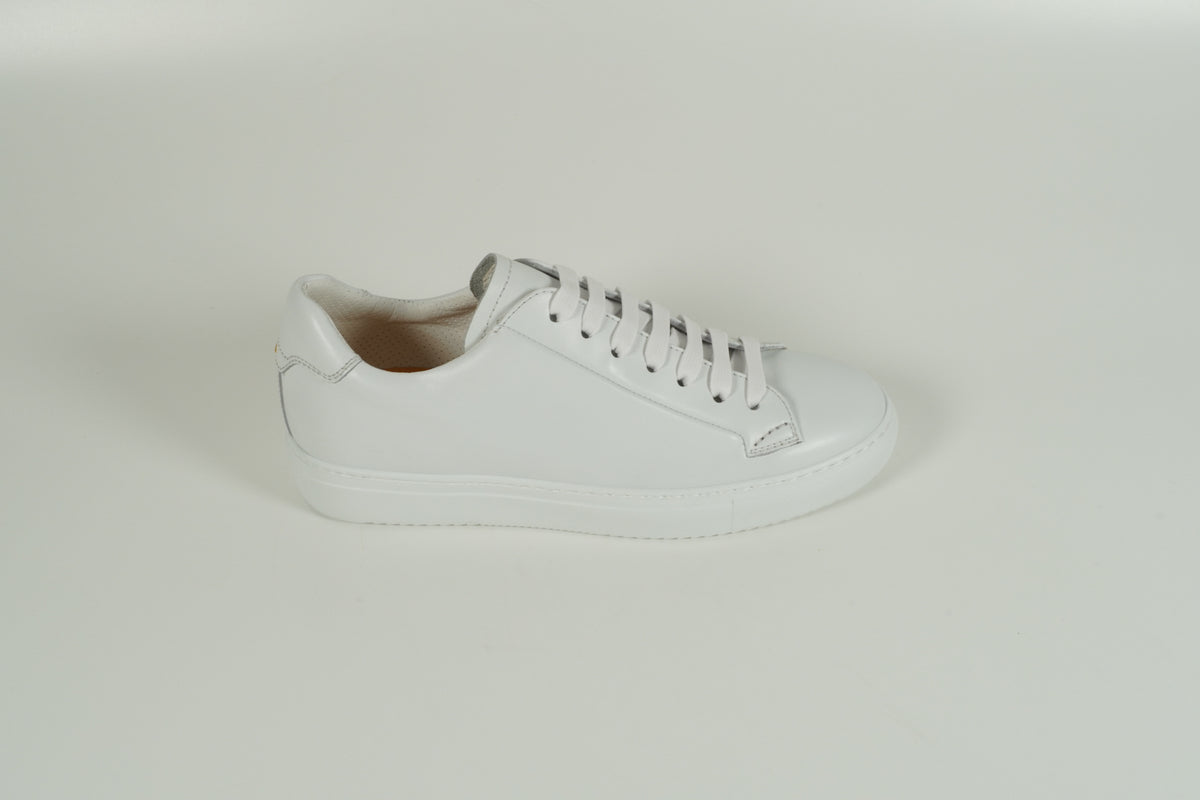 Sneaker White