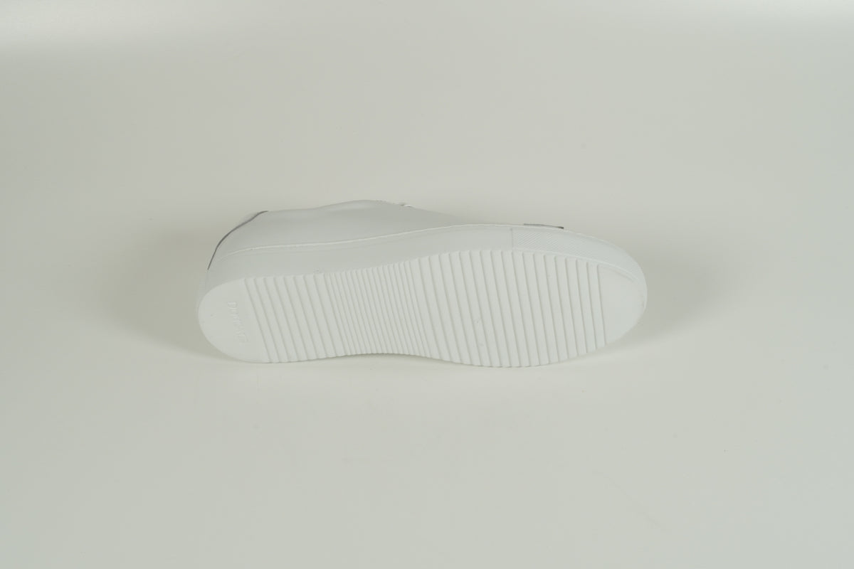 Sneaker White