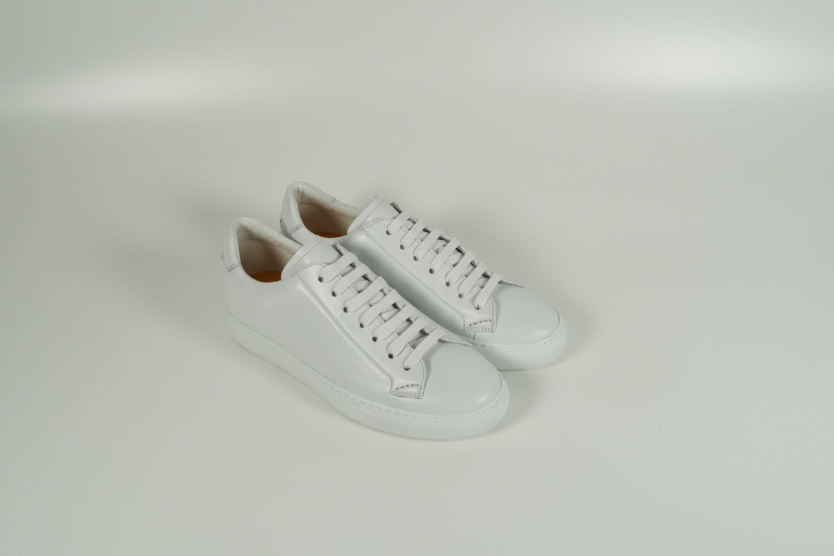 Sneaker White
