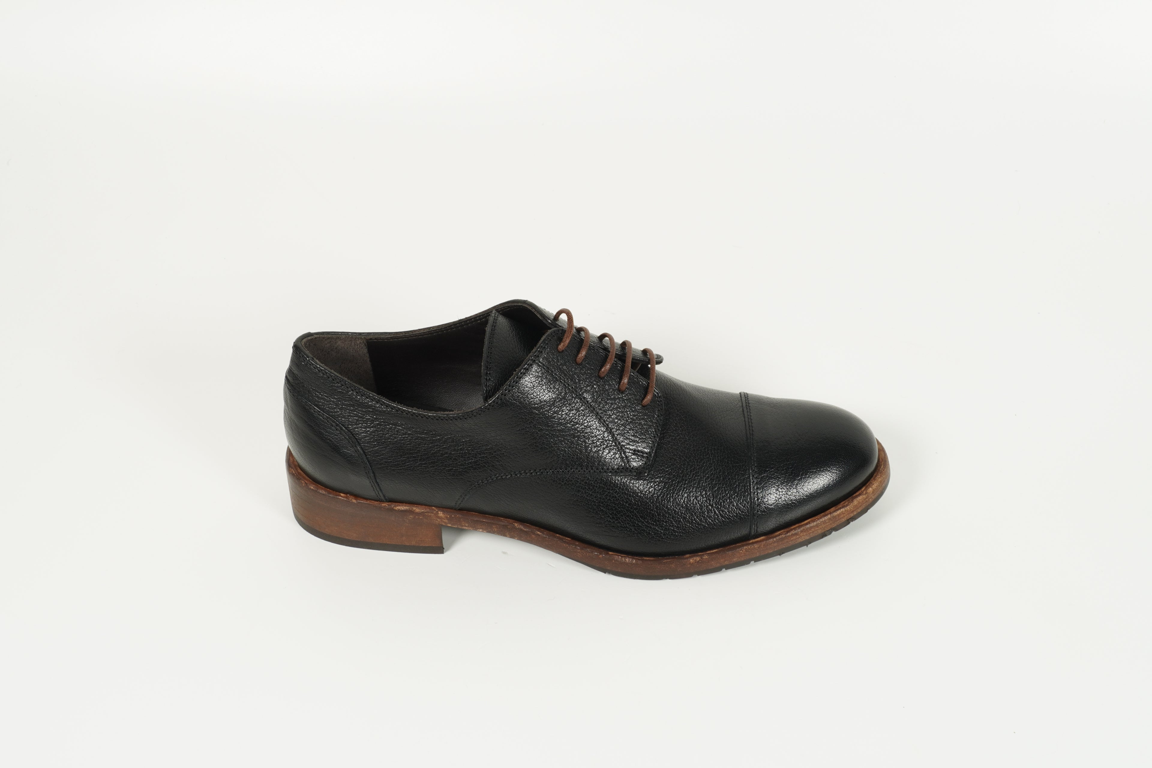 Schnürschuh Schwarz