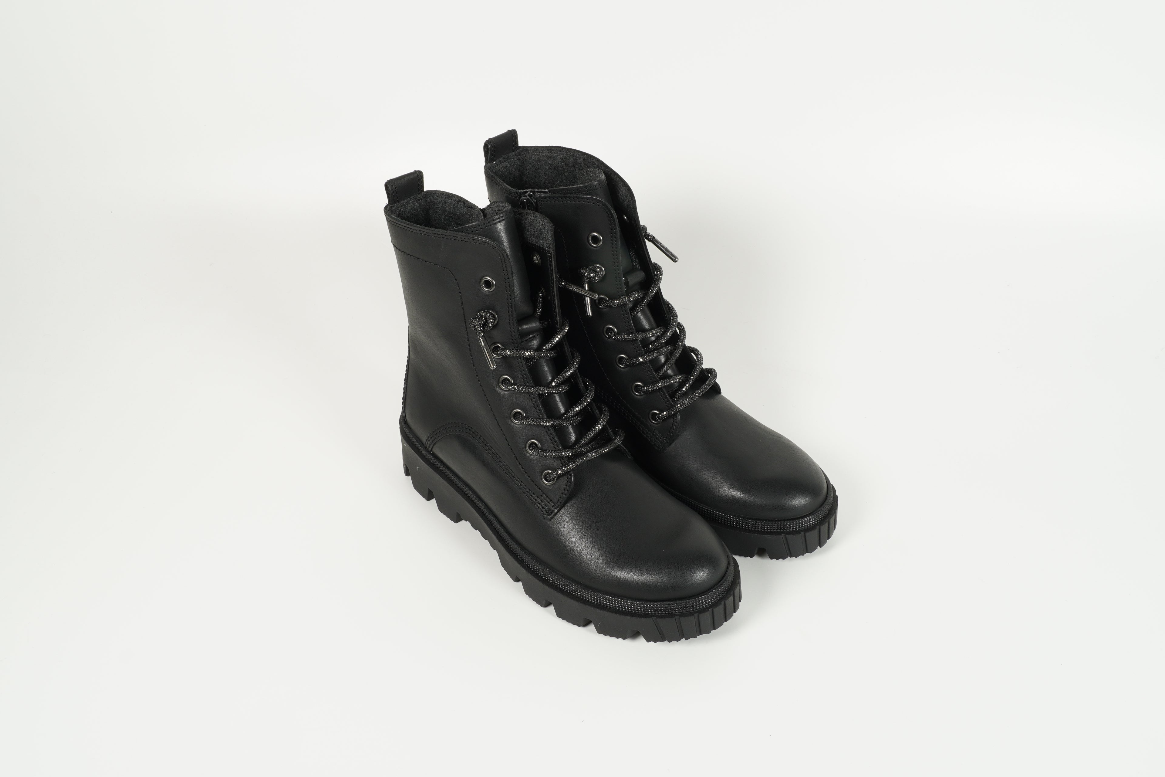 51.821.37 Foulardcalf black