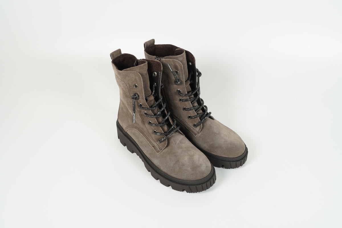 Boot Grau